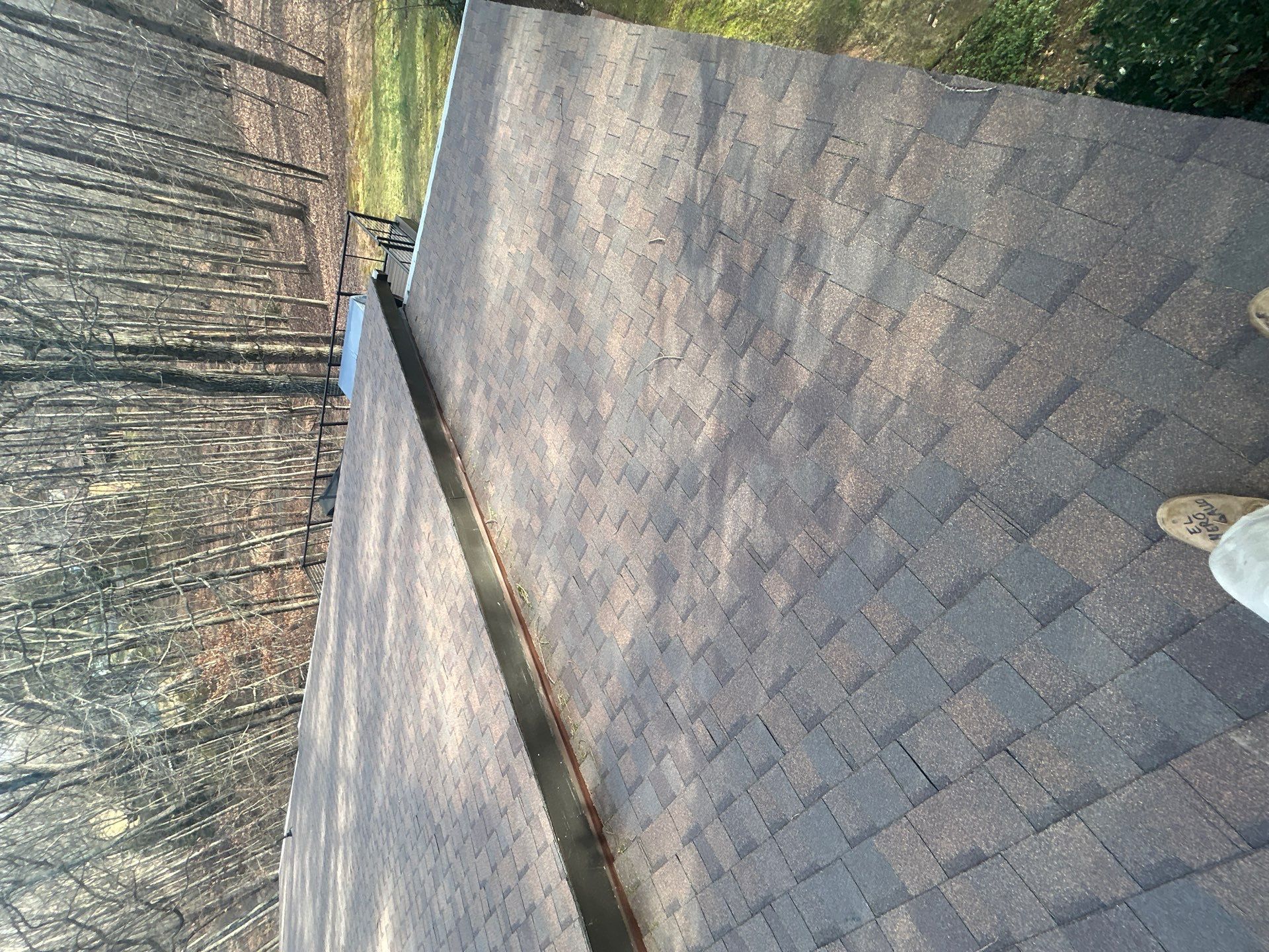 Vienna: Residential Roof Replacement with CertainTeed Landmark in Heather Blend by RM Banning, Inc.