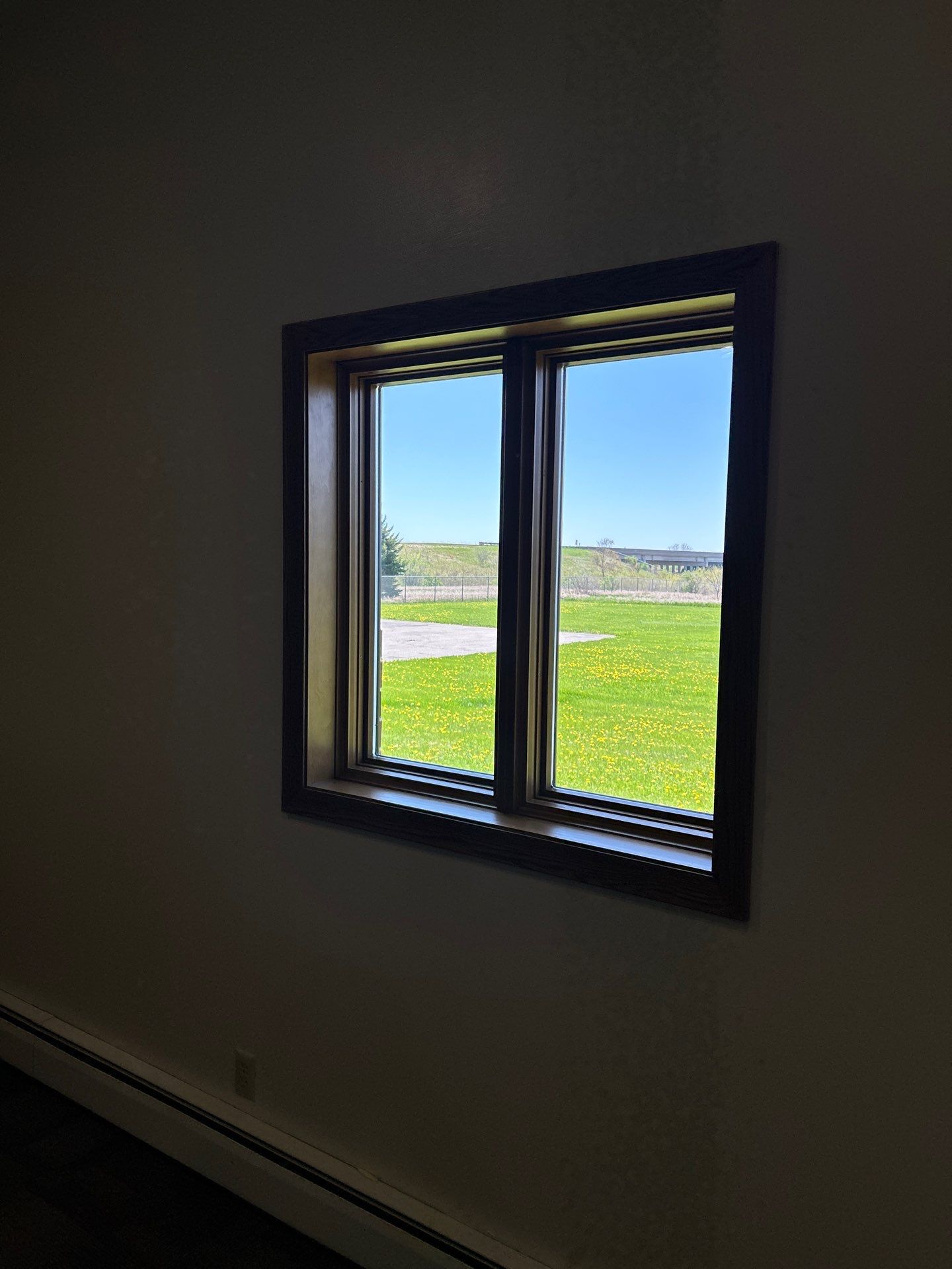 Window replacement using Pella Lifestyle wood/Aluminum window by United Windows and Siding LLC
