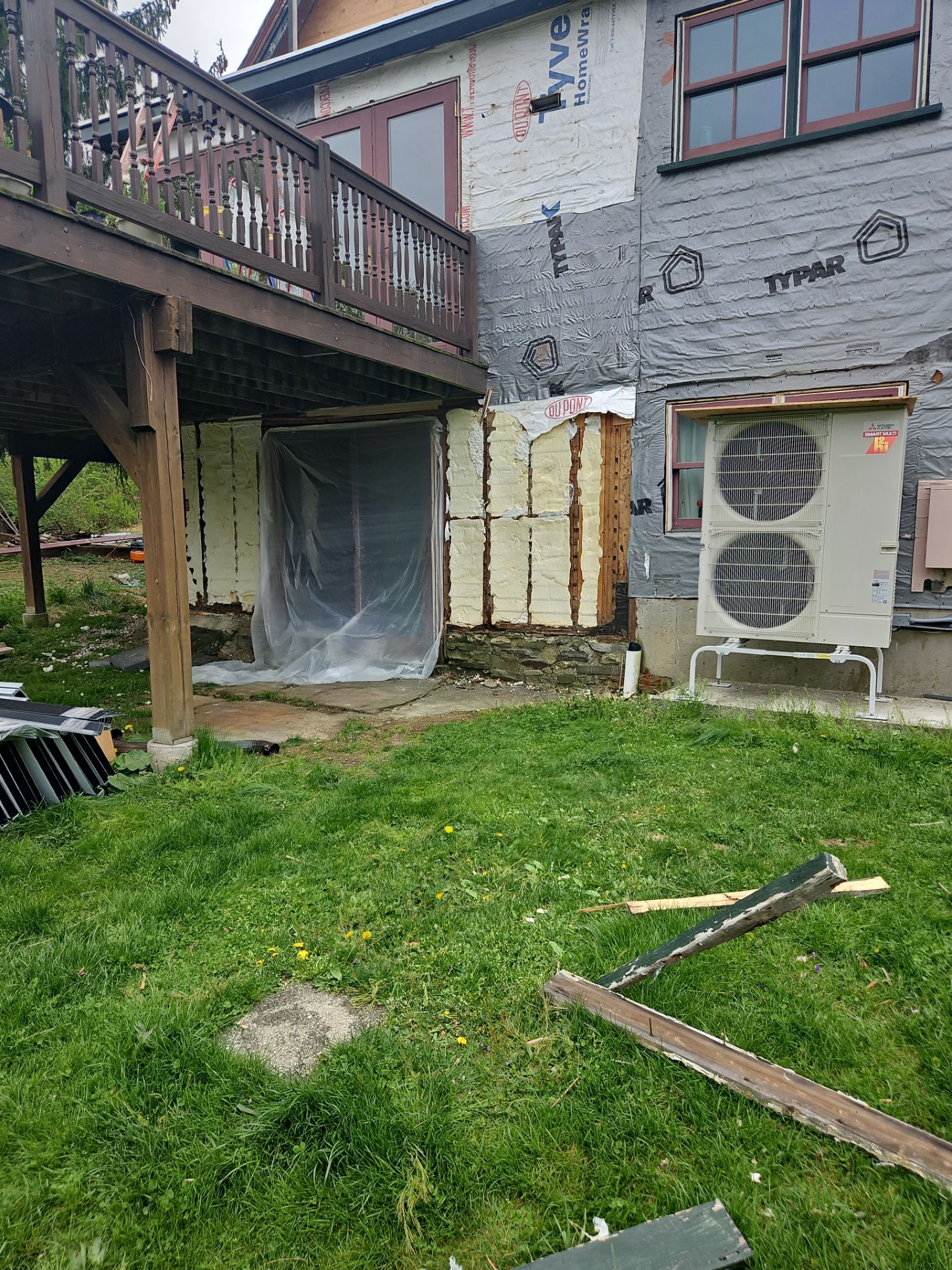 Siding Installation using Closed Cell Spray Foam by NYS Foam & Energy