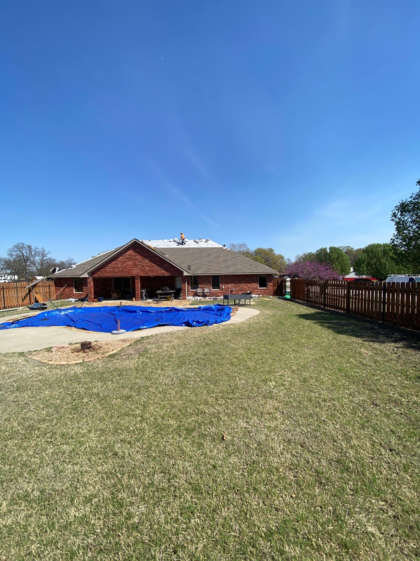 New Asphalt Shingle Roof Replacement in Davis, OK by BANA Roofing and Solar Supply