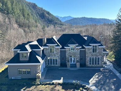 Residential Re-Roof using 26 GA Fascia Color White White