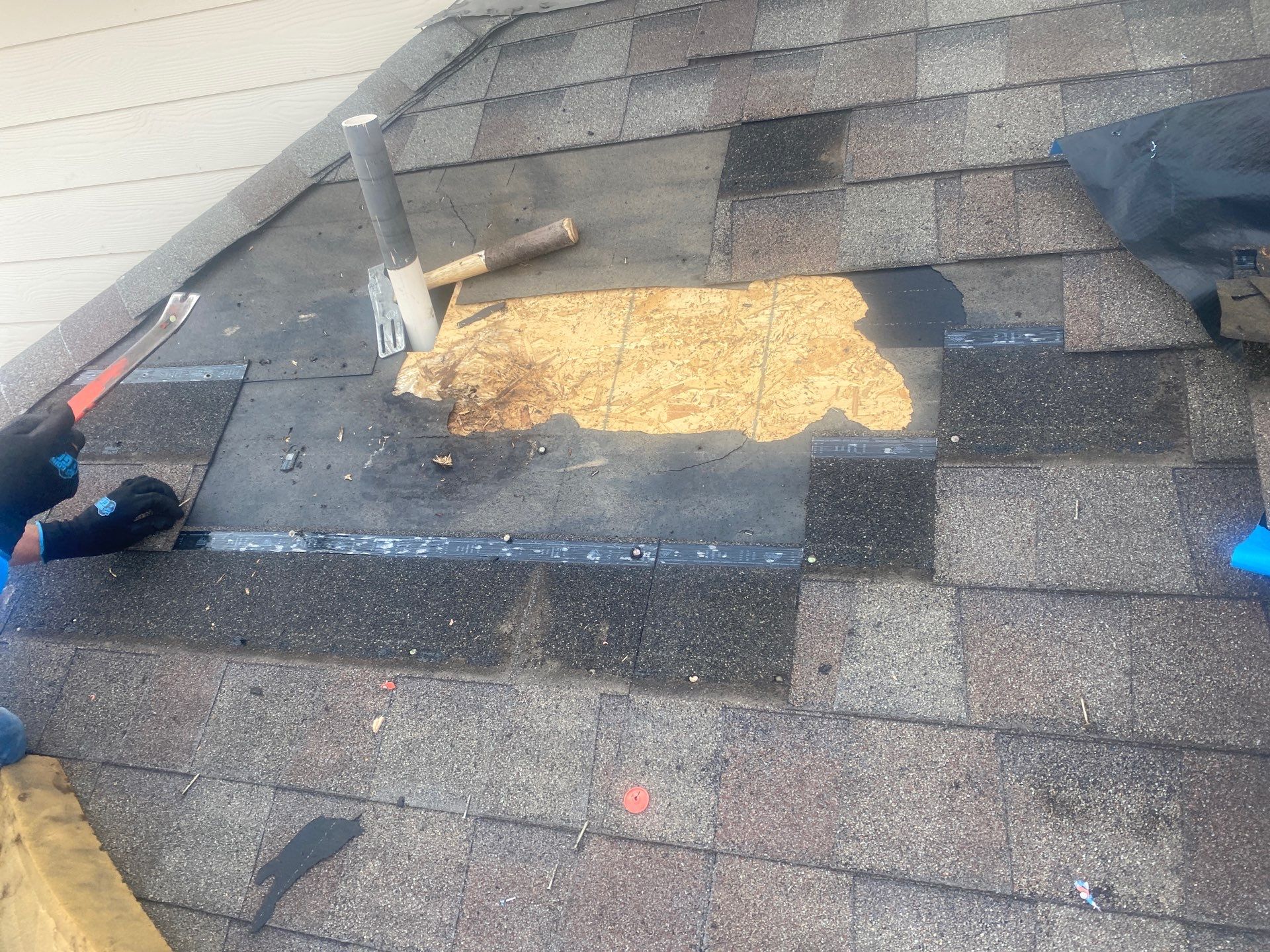 Hail Damage using Owen's Corning Duration (Lifetime) Shingles by Roof Repair Company