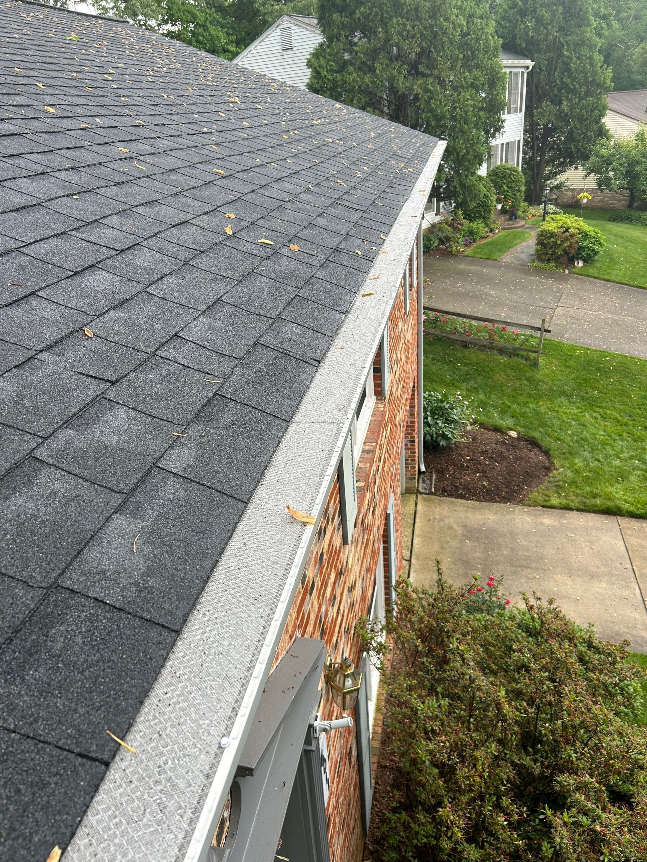 Burke: CertainTeed Landmark Designer Shingles in Moire Black by RM Banning, Inc.