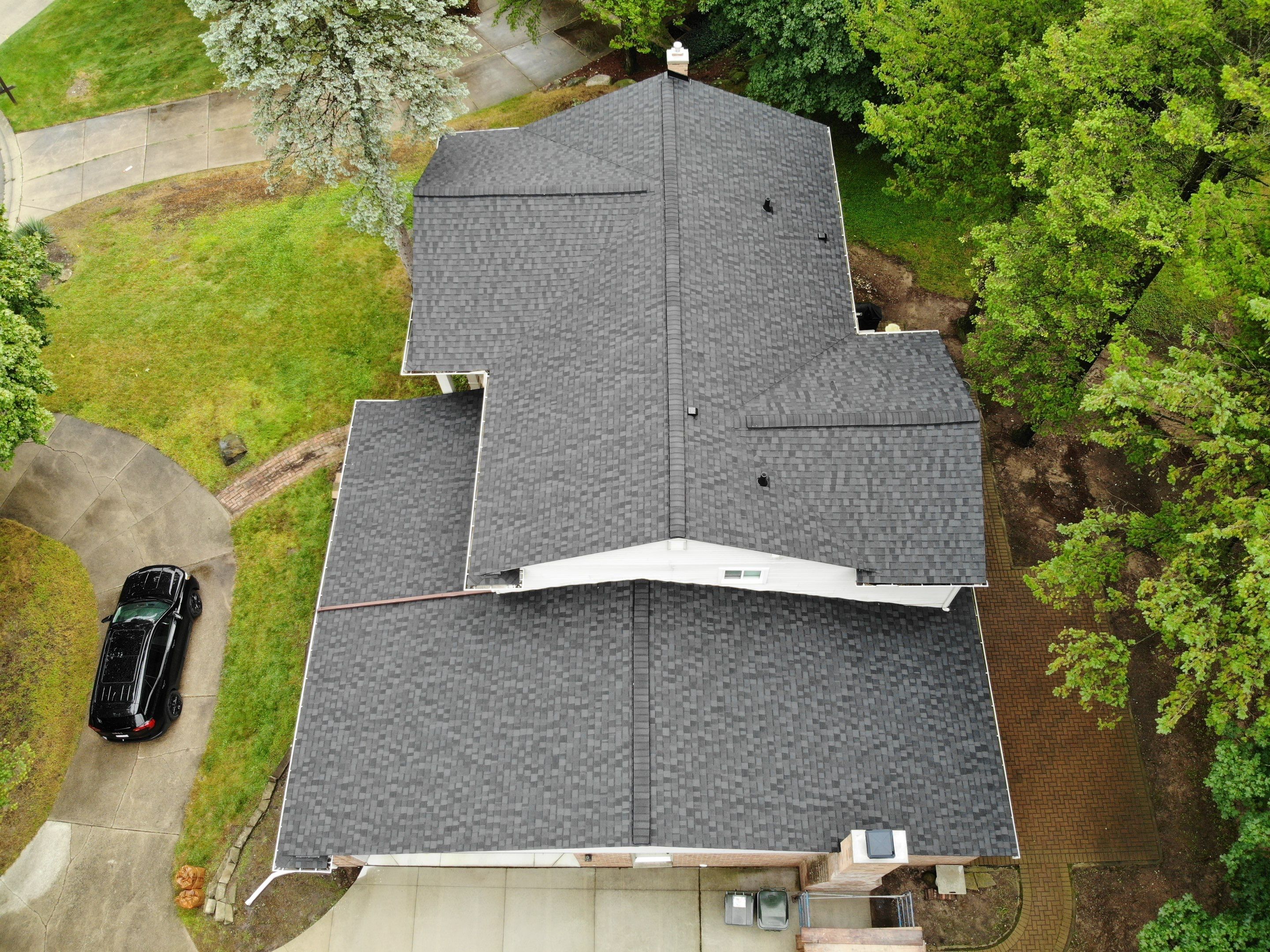 New Roof Installation - Private Residence  by Bloomfield Construction & Restoration