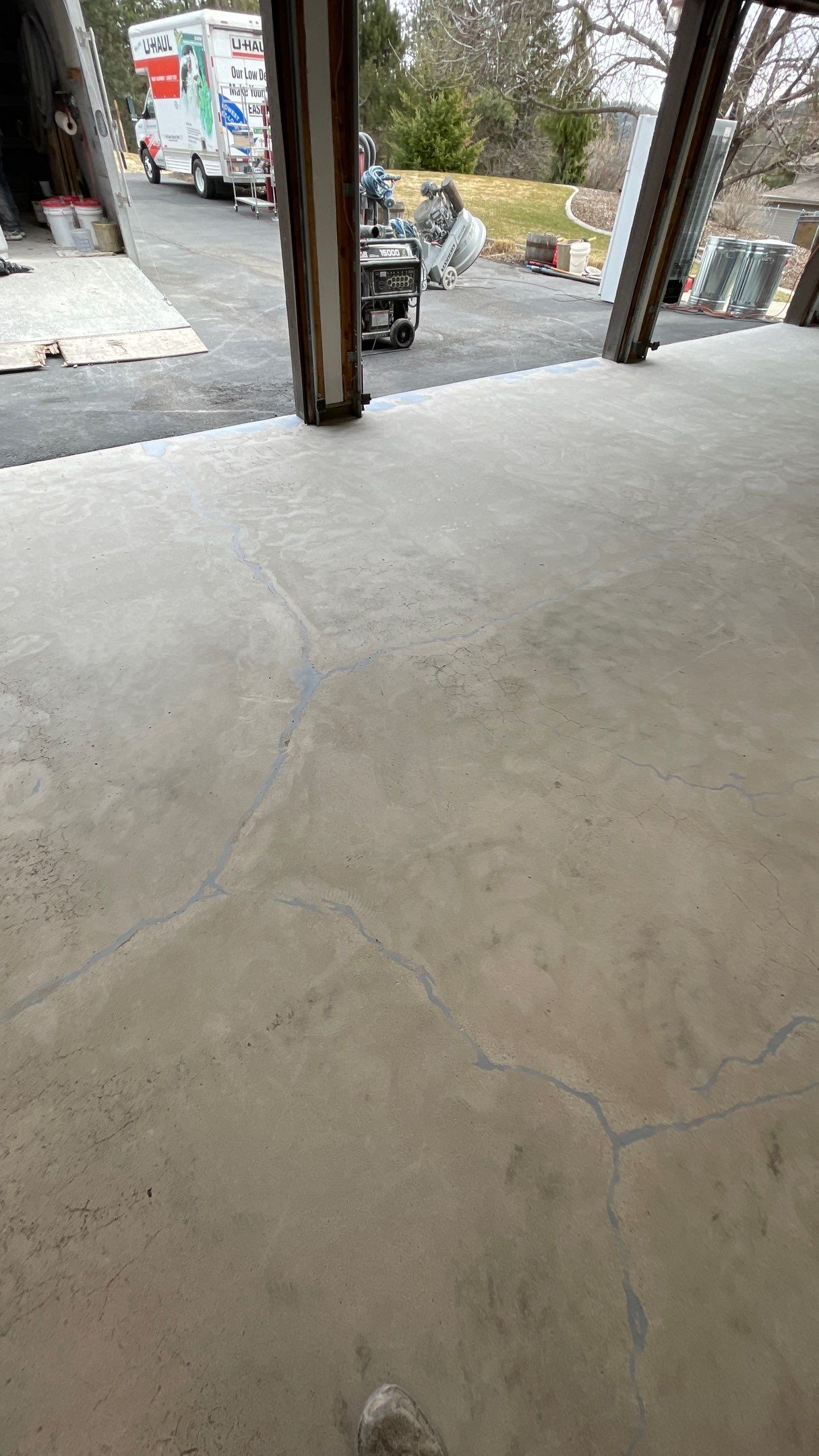 Garage Floor Polyaspartic Coating with Pebble Beach 1/4" Flakes by Croc Coatings, LLC
