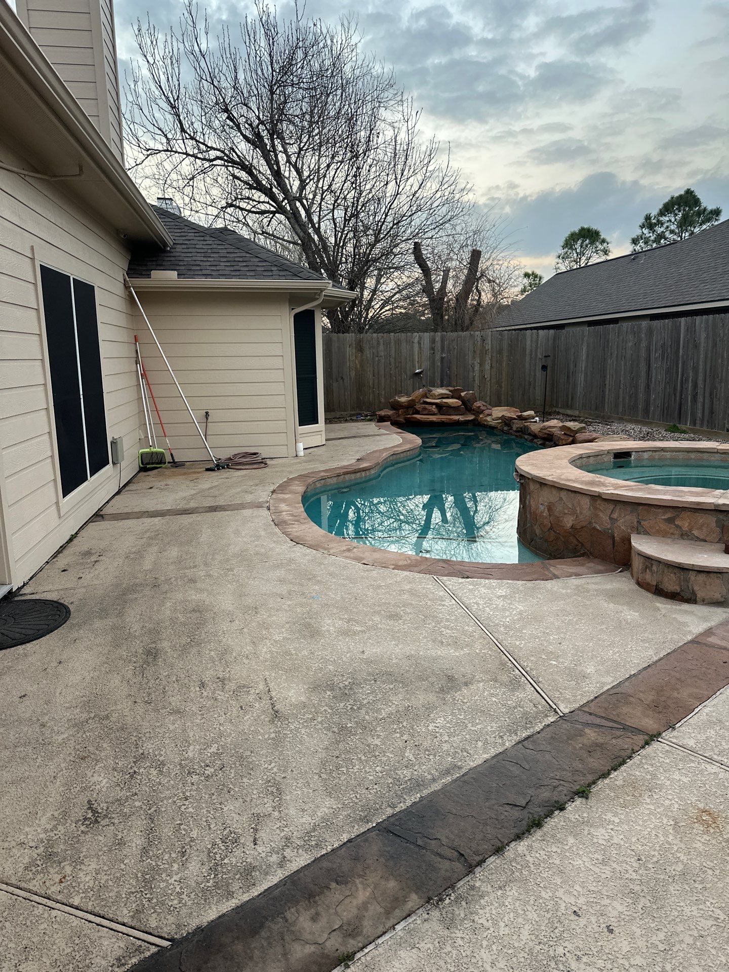 Roof Replacement in League City TX by Roof Repair Company