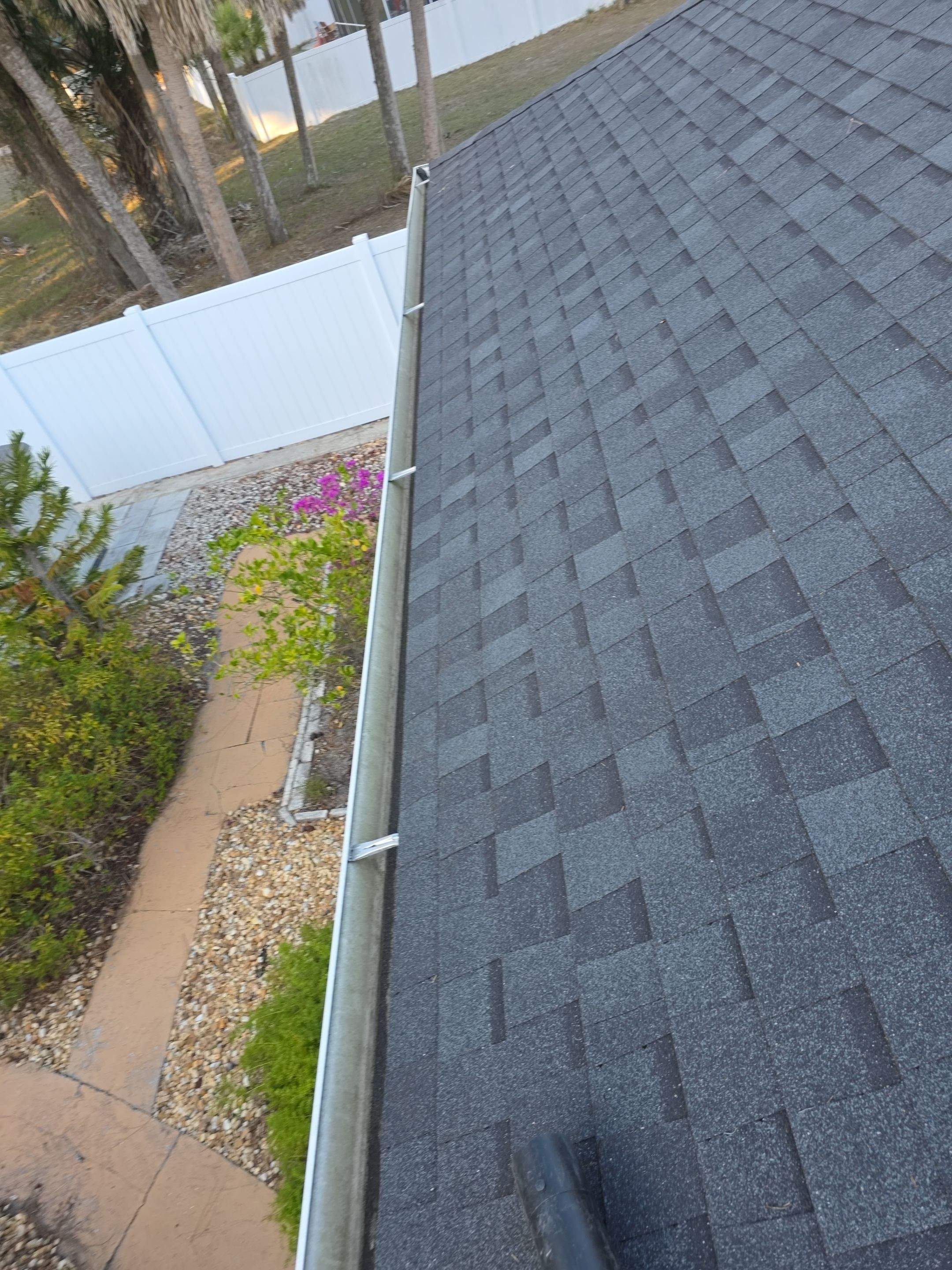 Port Charlotte gutter cleaning job, job done at residential location