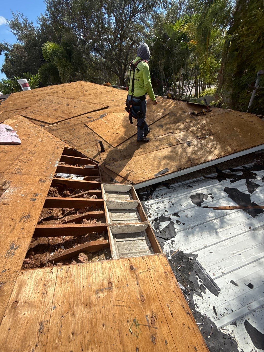 Project in St. Petersburg 33704 by Mitchell Roofing Company LLC 