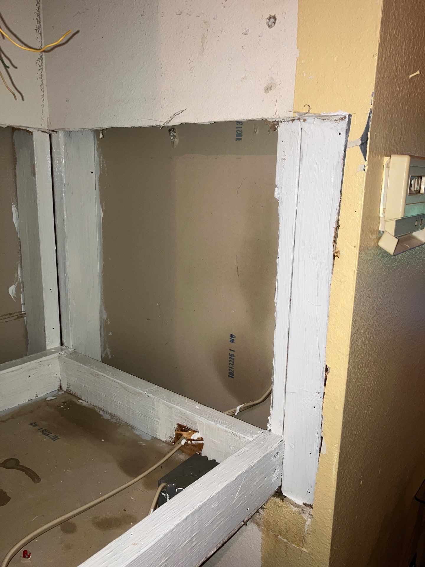 Bradenton Mold Remediation by Ampm Restoration Services