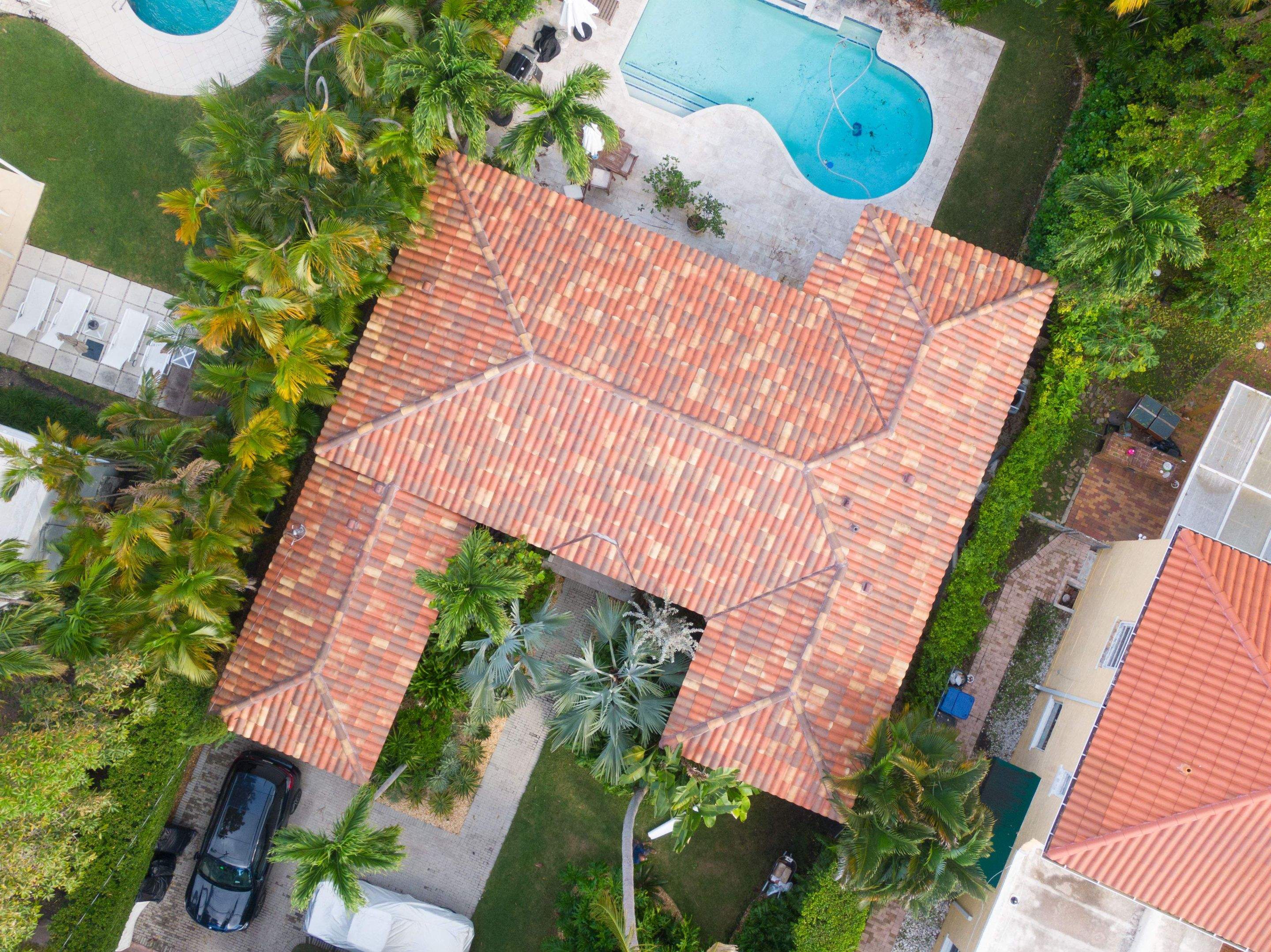 Verea - Spanish S - Jacobea by Istueta Roofing