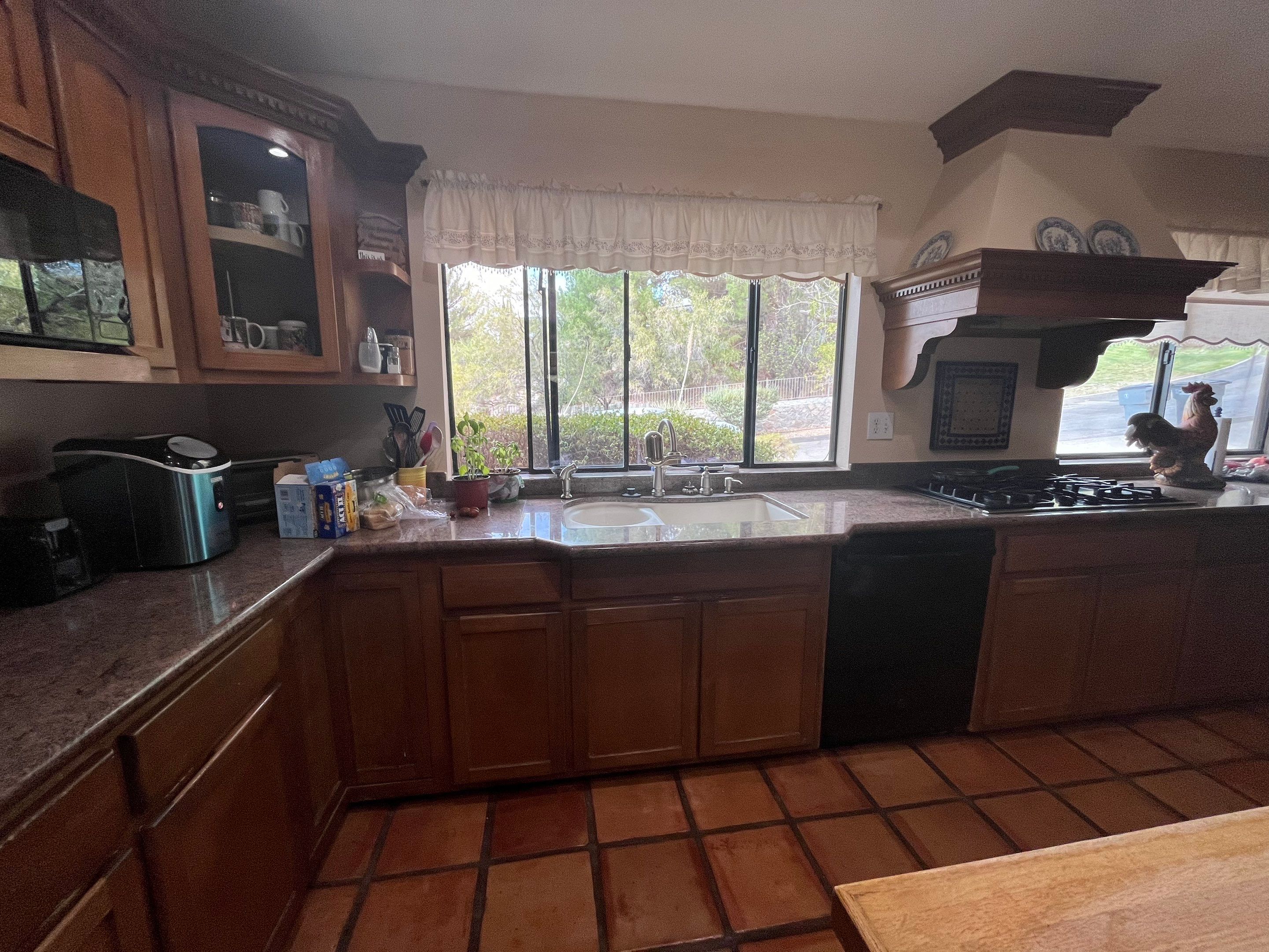 Snell Cabinet Refinishing by Fresh Coat