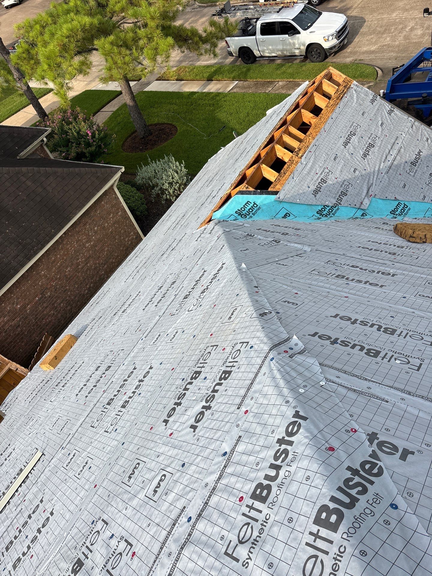 Roof Replacement Missouri City by Roof Repair Company