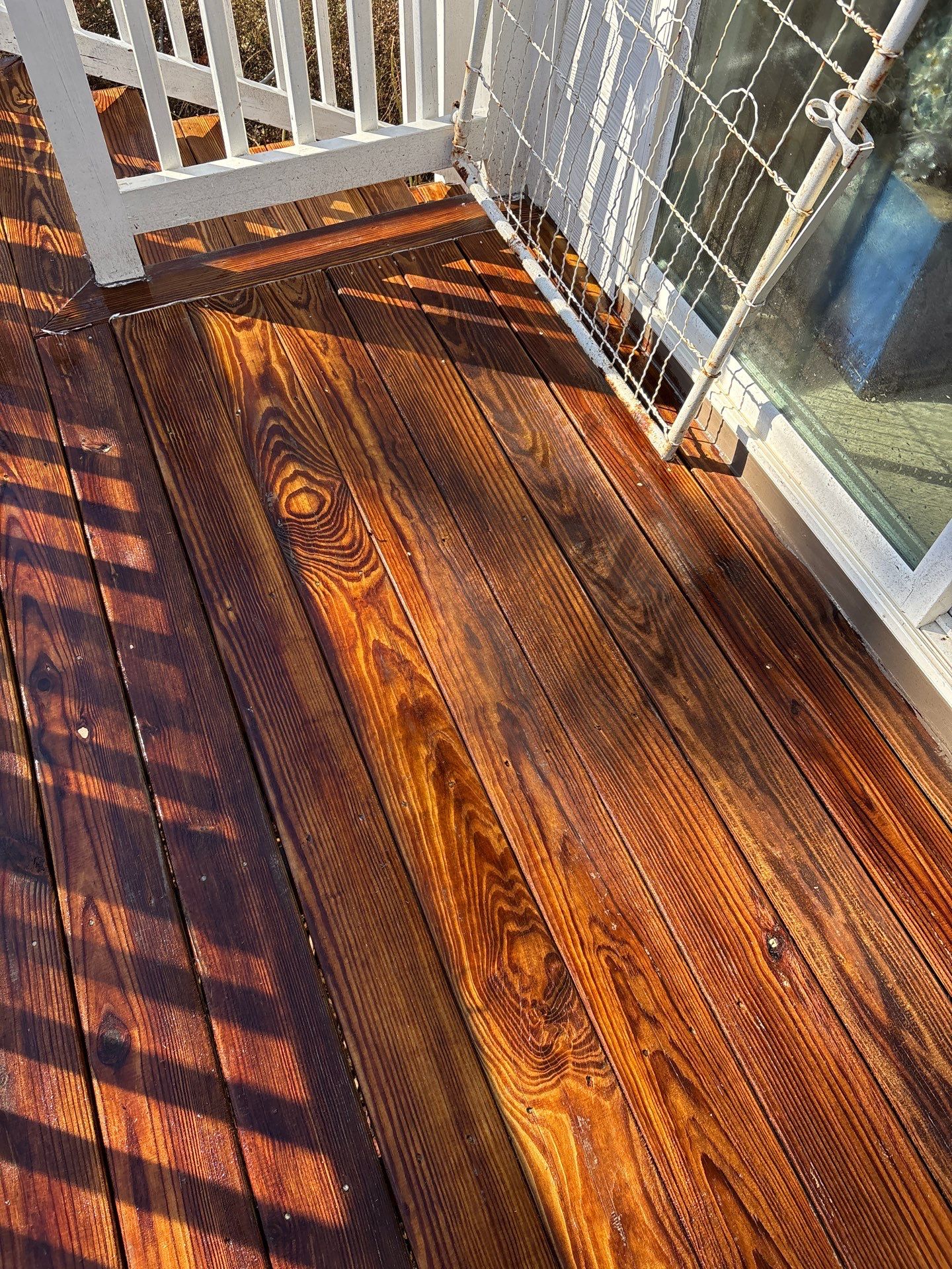 Wood Deck using Wood Sealant by DuraSeal