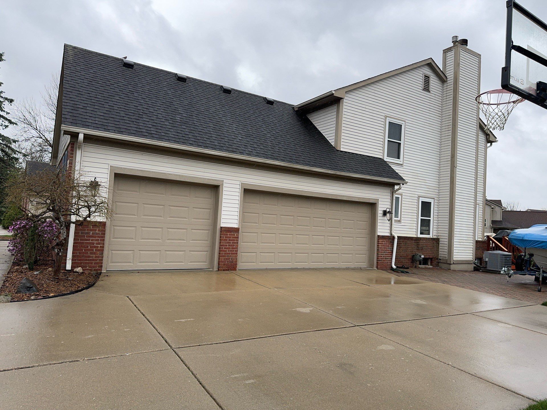 Siding Replacement using Certainteed Restoration Classic D4 by 180 Contractors