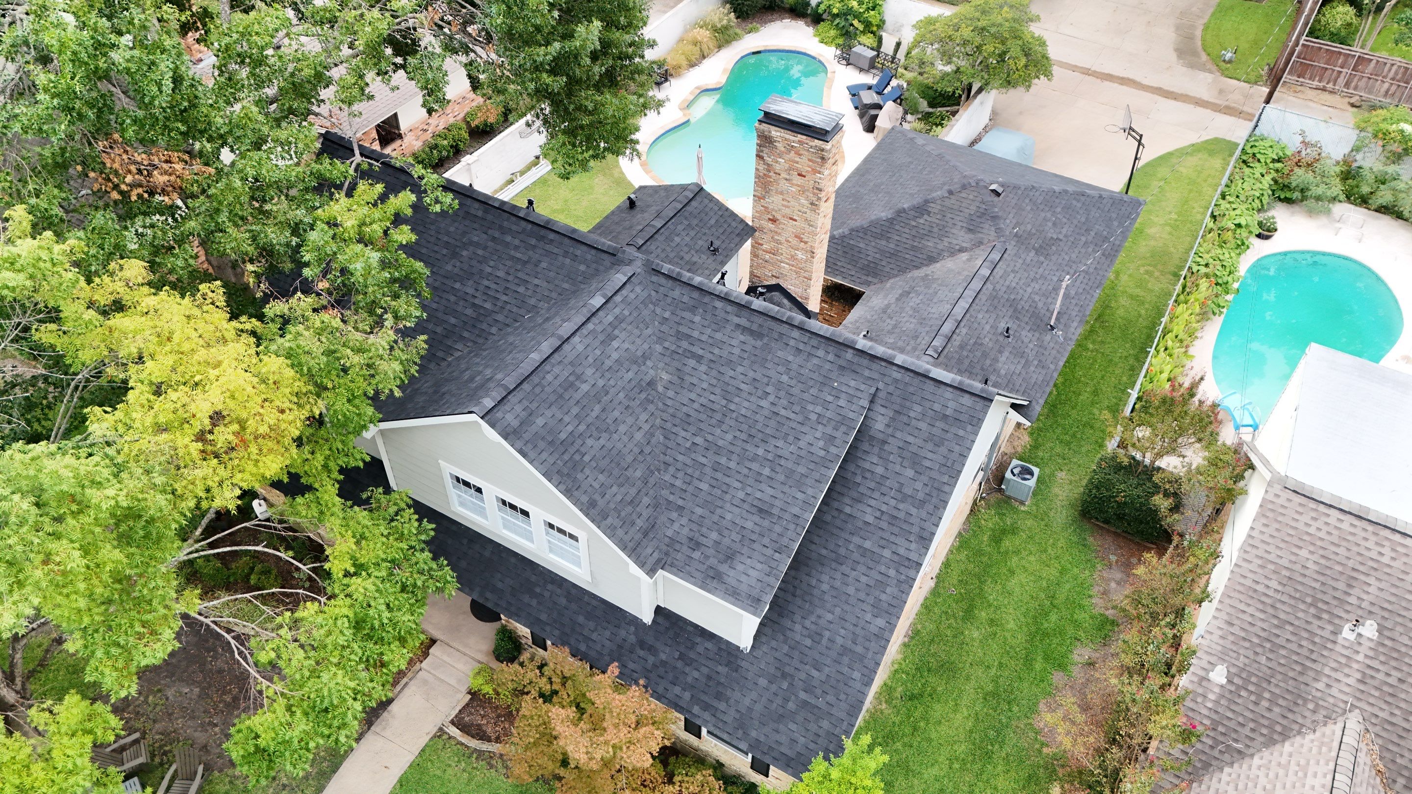 Project in Dallas by Armor Roofing | Exteriors