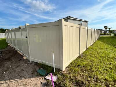 Bradenton, FL 6ft. Tall Tan Vinyl Privacy Fence 