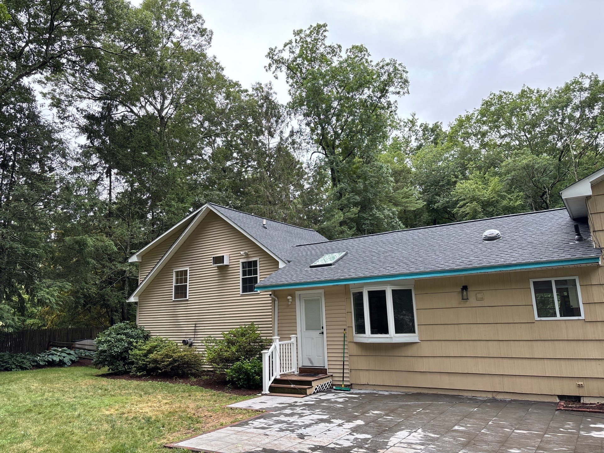 Beautiful new roof in Norwalk! by DiGiorgi Roofing and Siding Inc