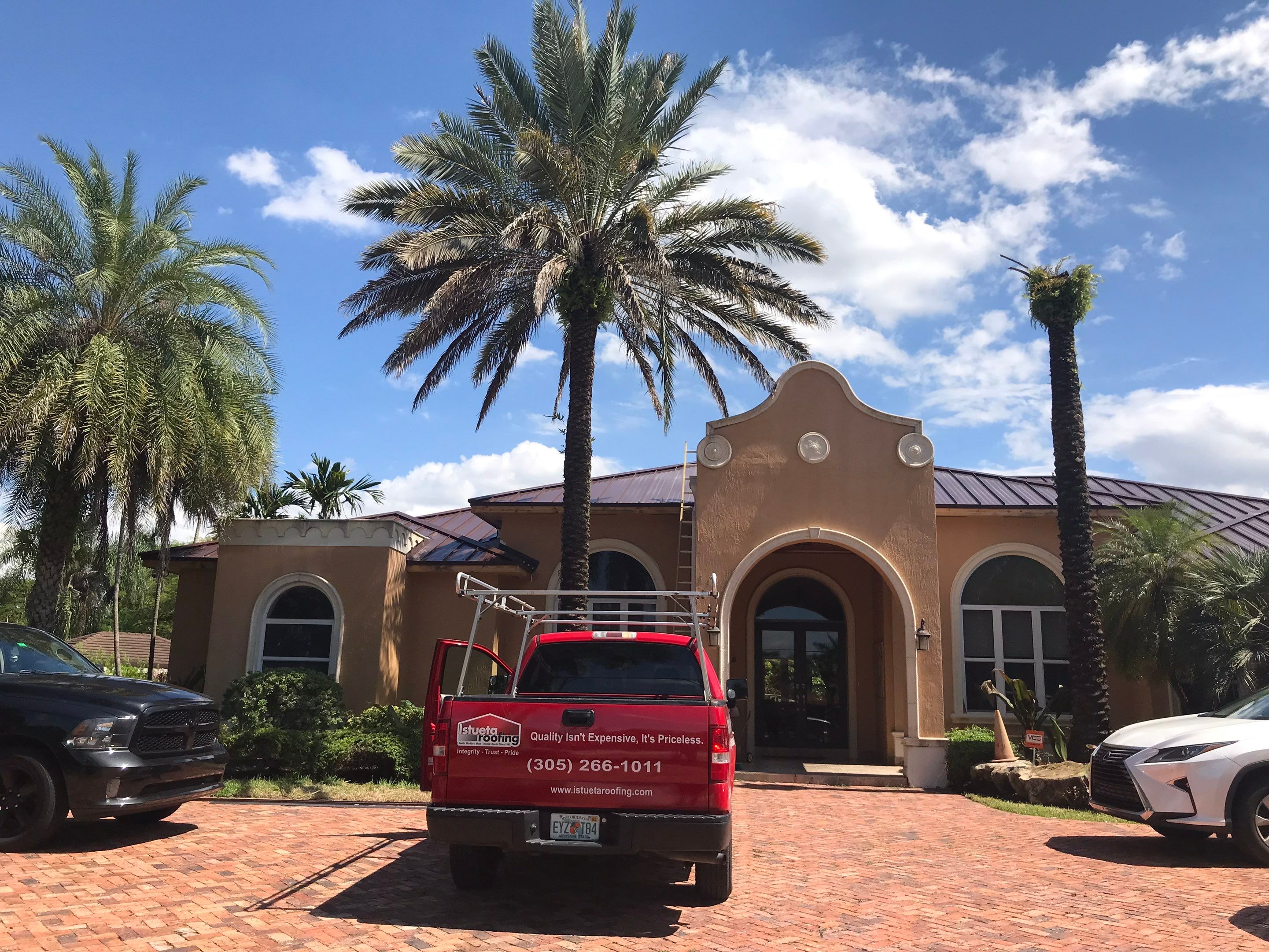 Metal Roof - Galvalume - Mansard Brown by Istueta Roofing