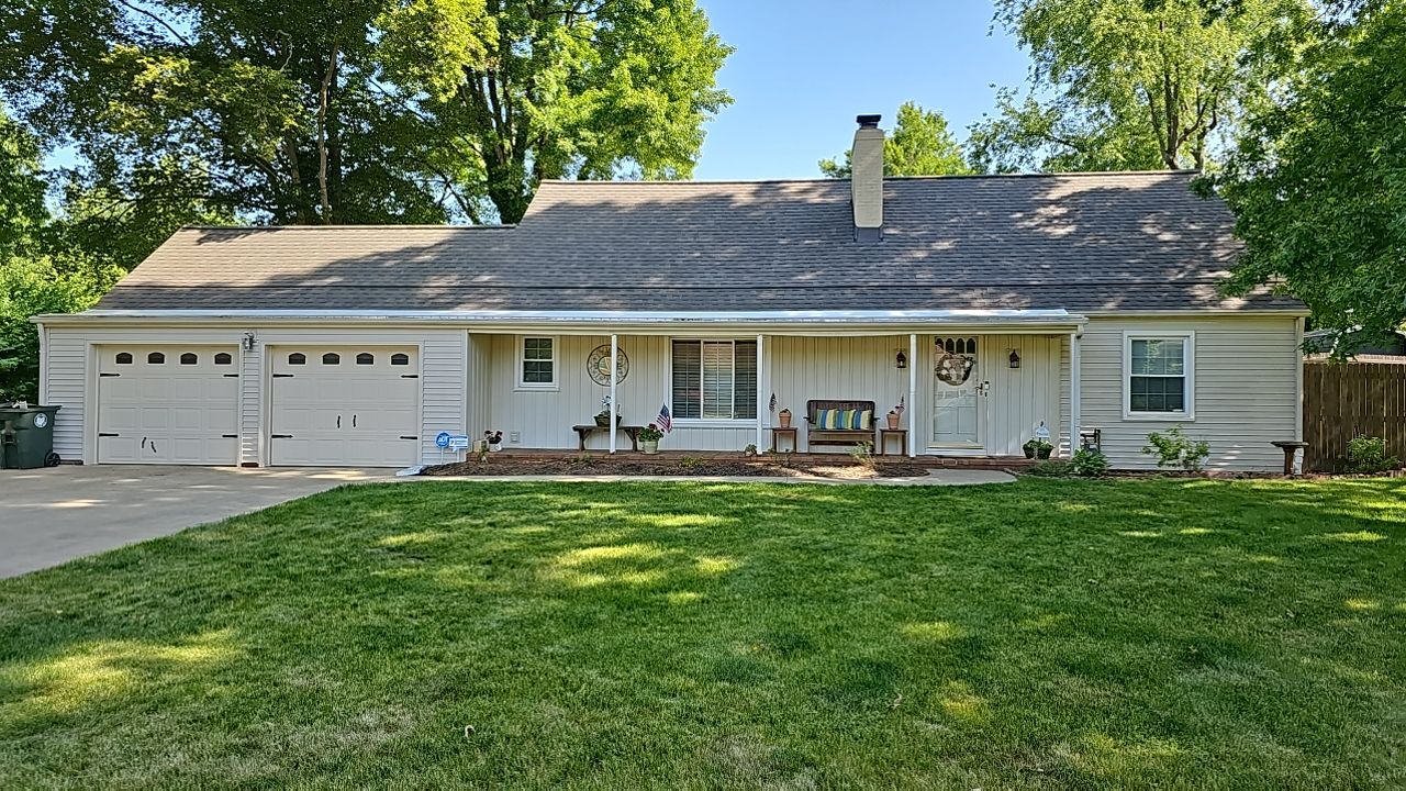 ATLAS PINNACLE COLOR: WEATHERED WOOD by Eagle Eye Roofing