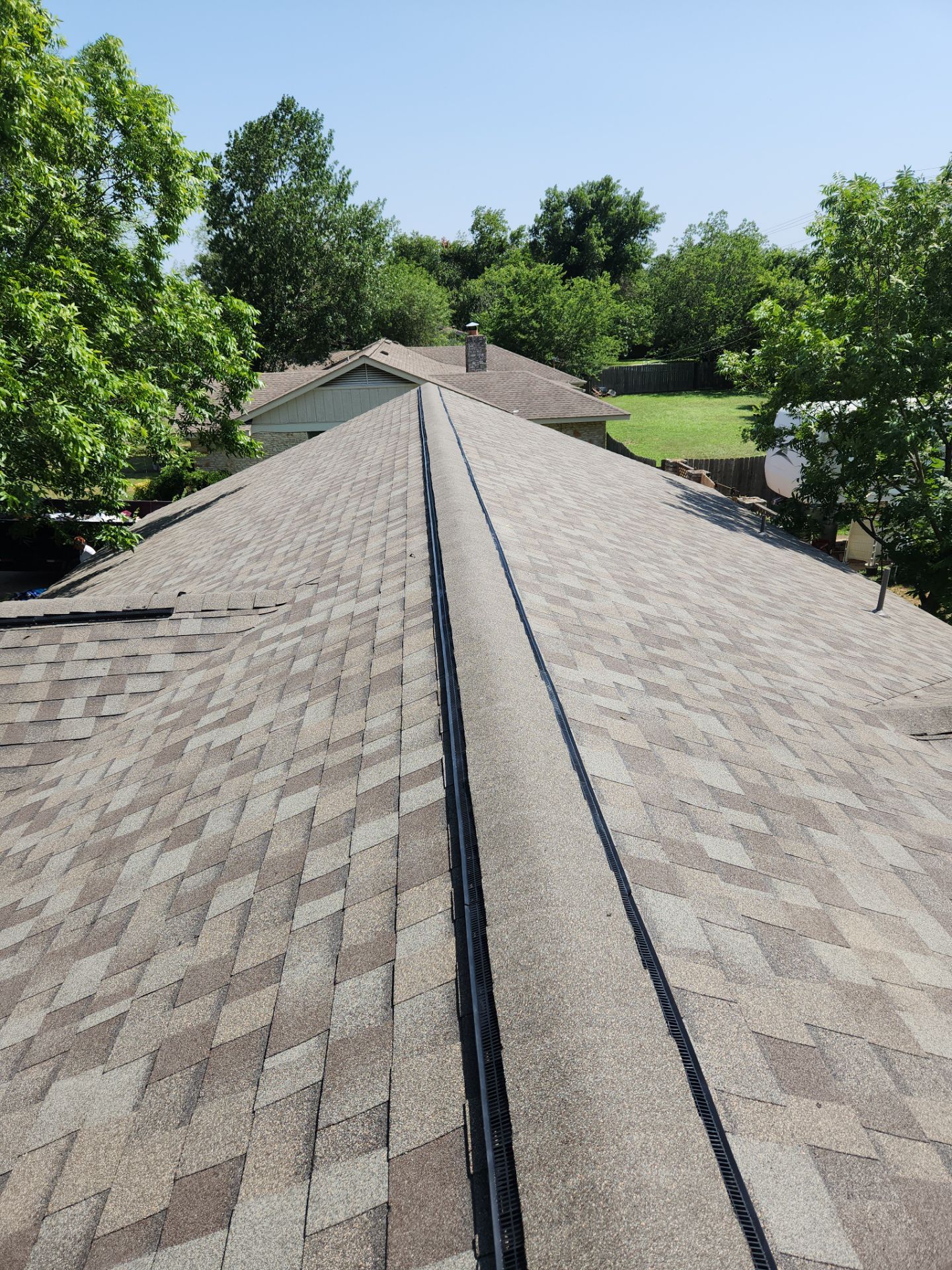 Driftwood - Owens Corning by RoofsOnly.com