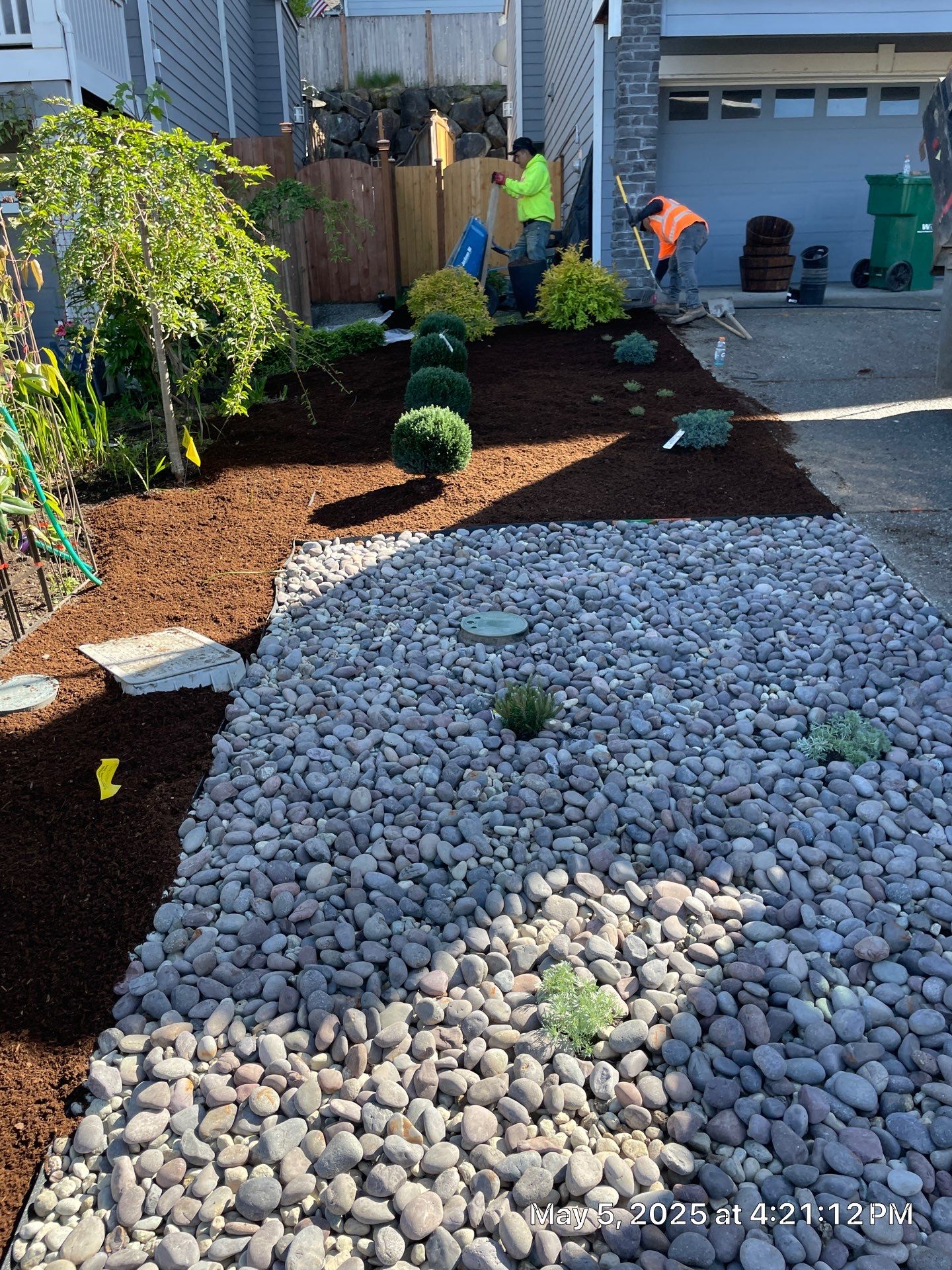 Front Yard Landscaping Makeover | Snohomish  by Jireh Asphalt & Concrete Inc 