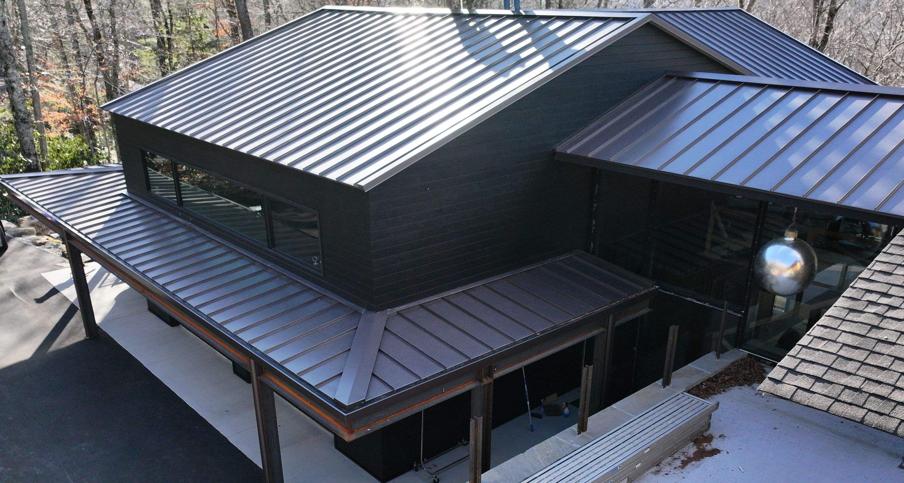 Williams Residence by Omnia Roofing