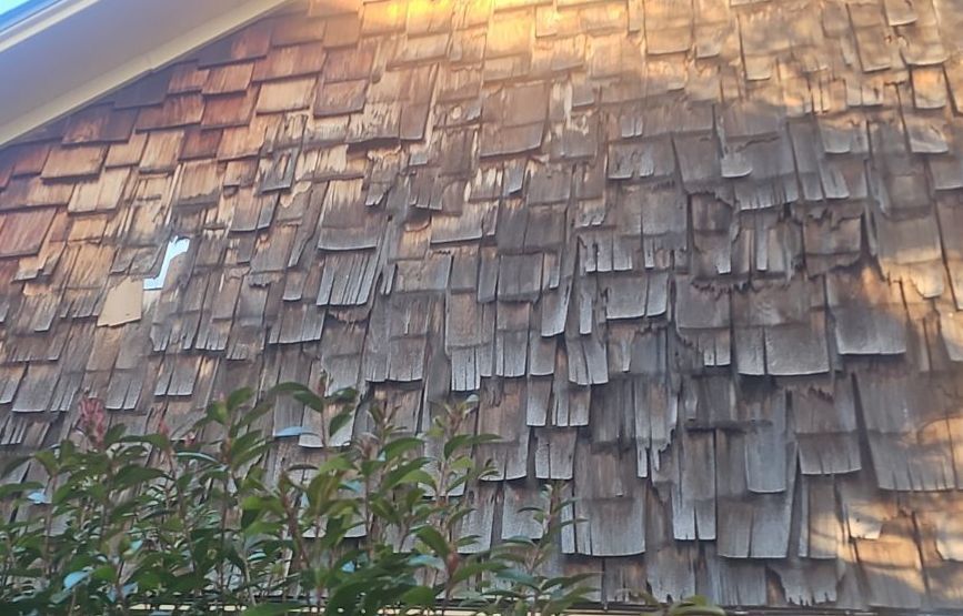 Gable Ends in Lake Highlands - DaVinci Shakes by Bert Roofing Inc