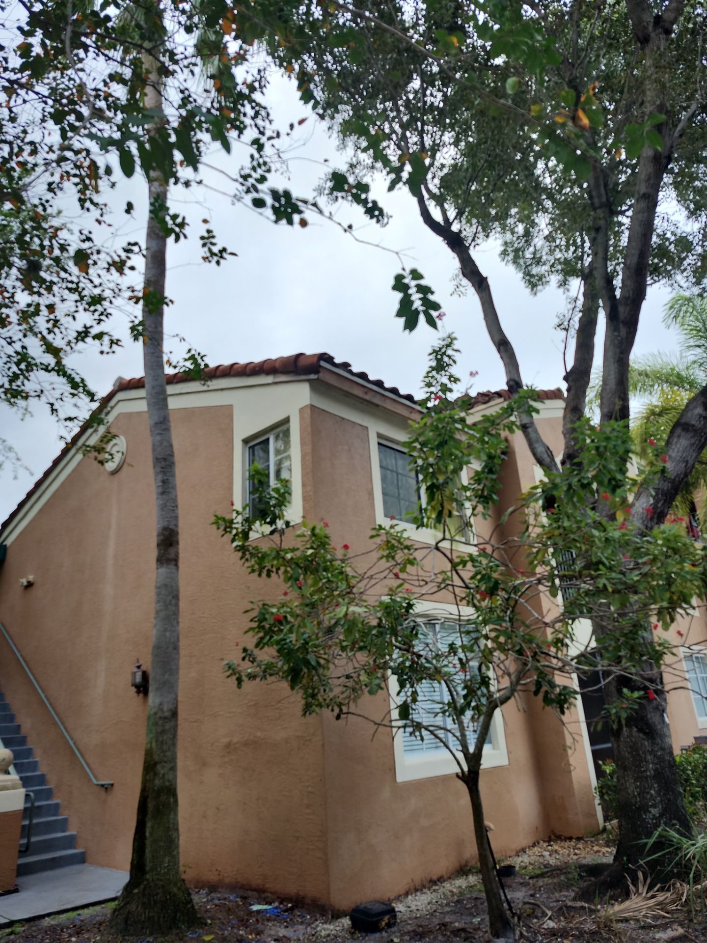Concrete Tile Roof Repair in Coconut Creek β Reliable & Long-Lasting Solutions by Aastro Roofing