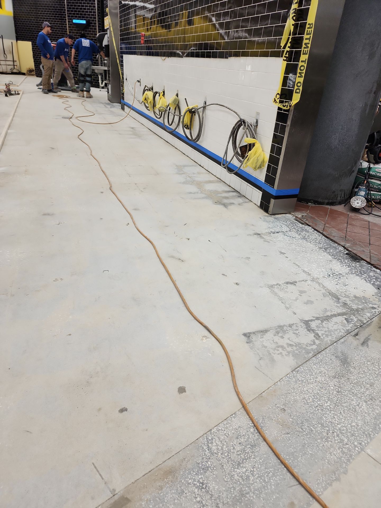 Fresco y Más Food Prep Area by Seamless Surfaces