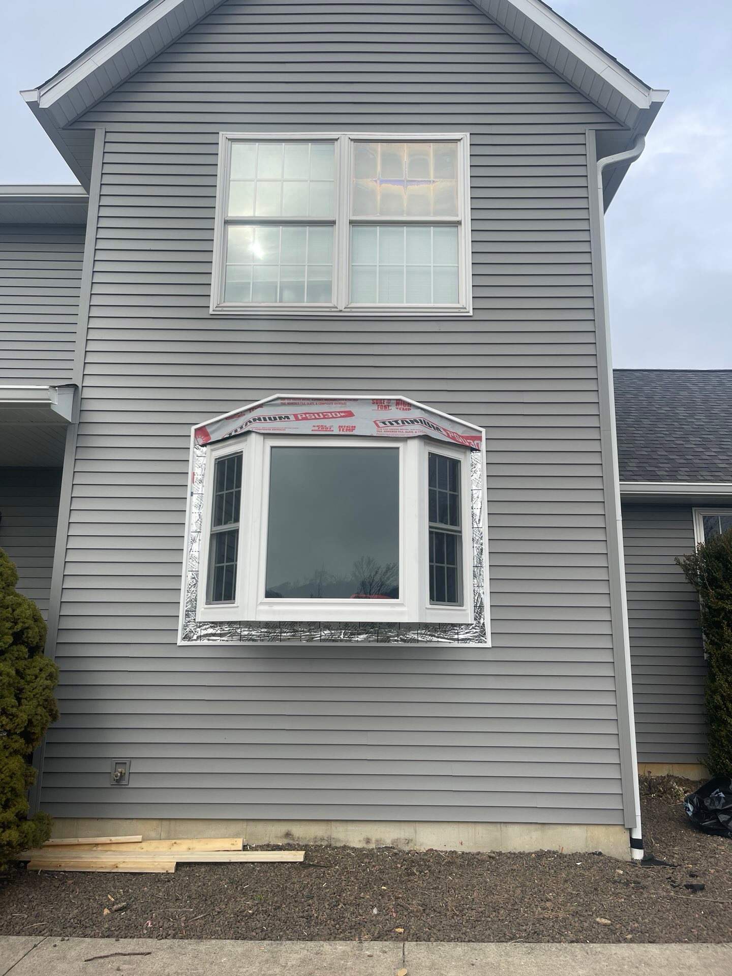 Exterior & Window Installation using CertainTeed Mainstreet & ViWinTech Windows by Koontz Construction