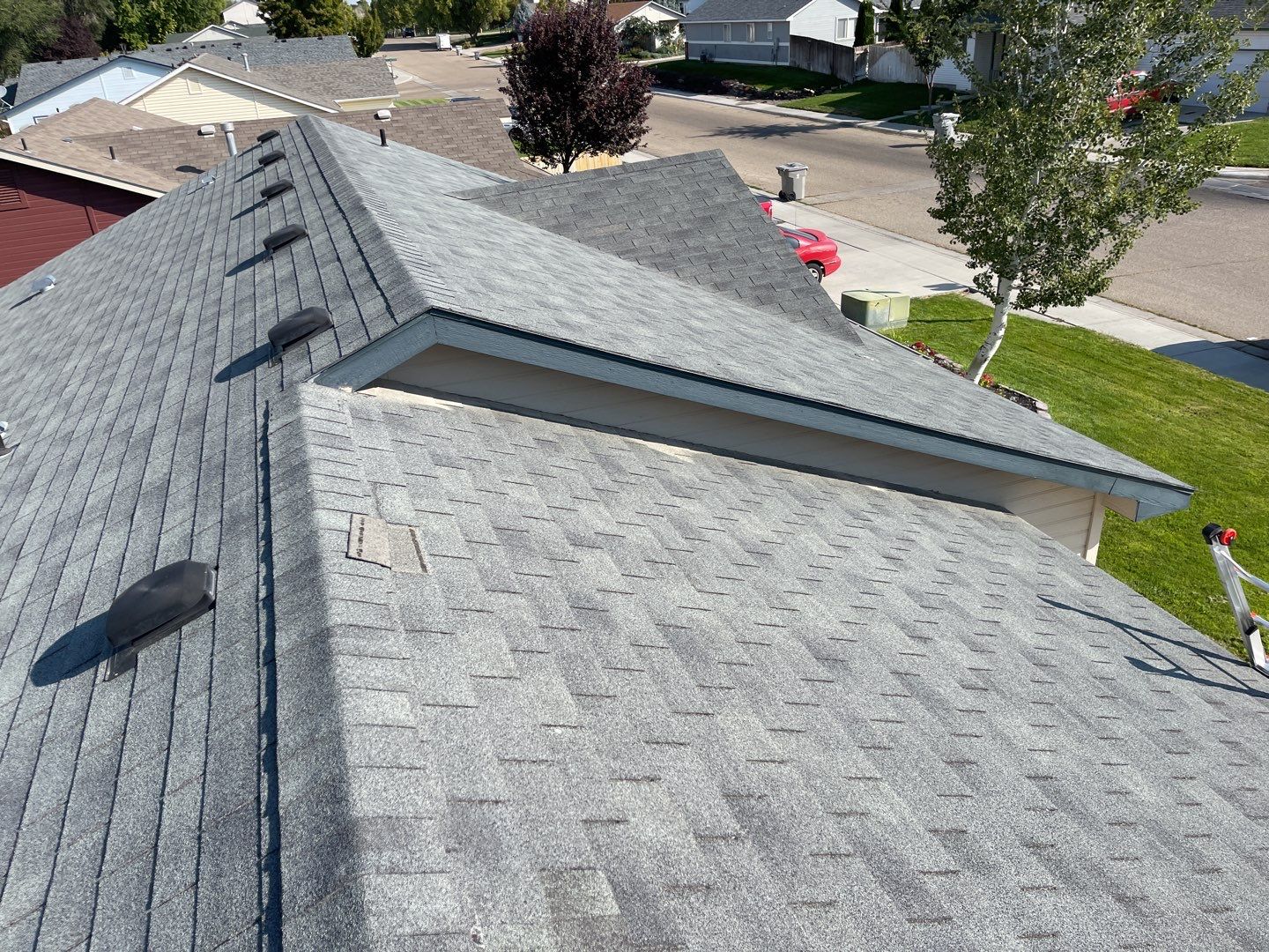 Nampa bungalow gets residential roofing using Owens Corning Oakridge in Teak  by ID Roofing LLC