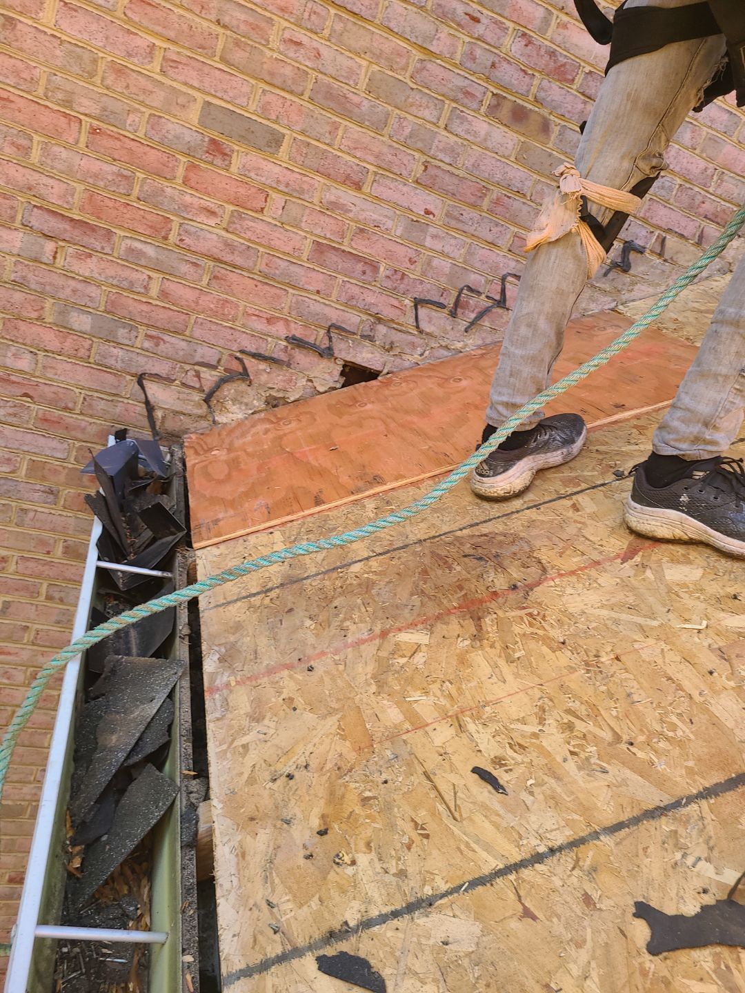 Alexandria: Residential Roof Replacement with CertainTeed Landmark Pro Designer Shingles in Max Def Moire Black by RM Banning, Inc.