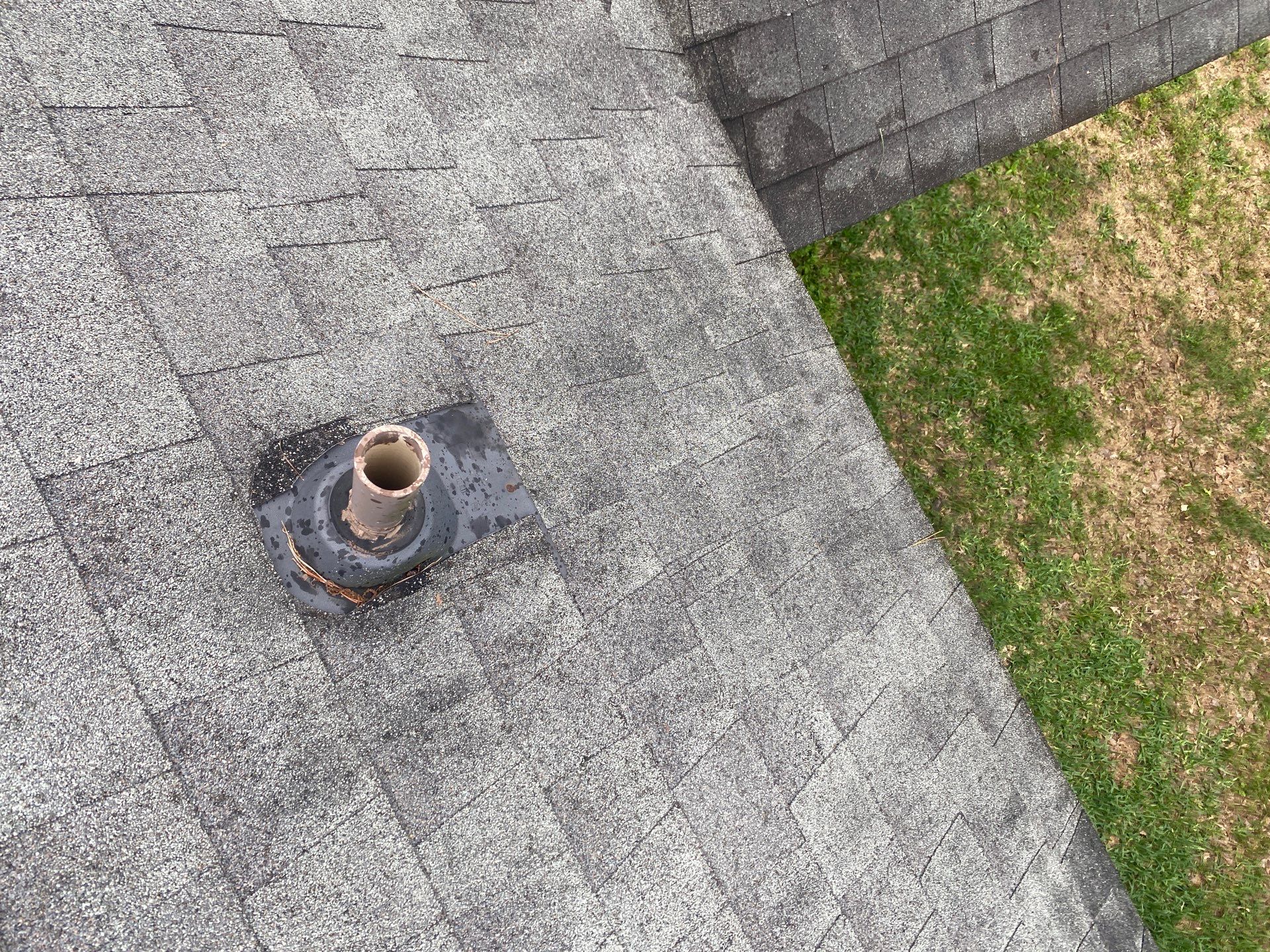 Hail Damage using Owen's Corning Duration (Lifetime) Shingles by Roof Repair Company