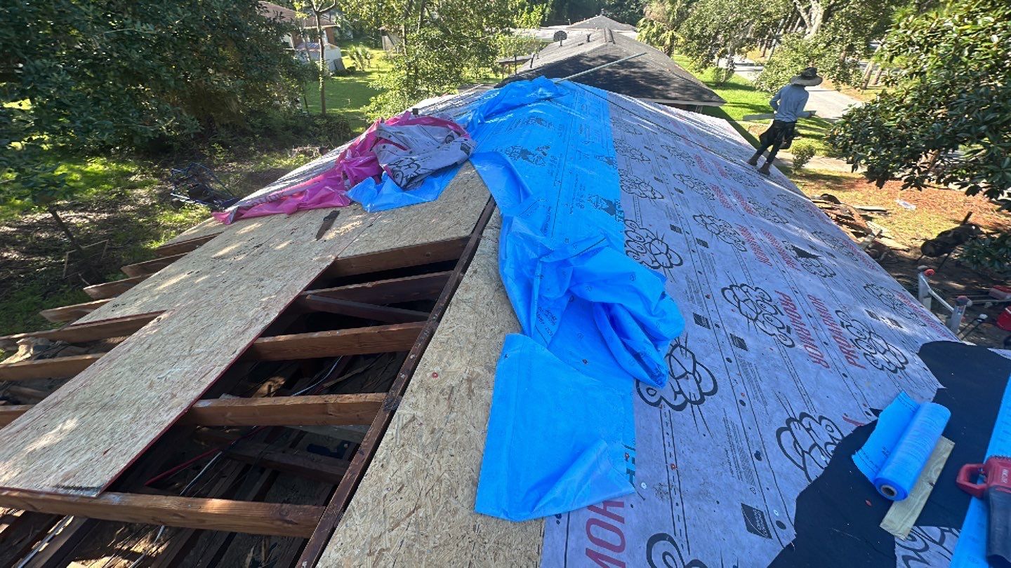 Residential Roofing Installation using Owens Corning Oakridge Estate Grey by Talya Roofing