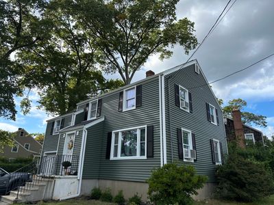 Siding Installation using CertainTeed Monogram Vinyl Siding - D4 - Forest