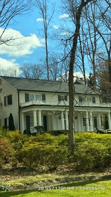 McLean: Certainteed Landmark Pro Designer Shingles in Max Def Charcoal Black