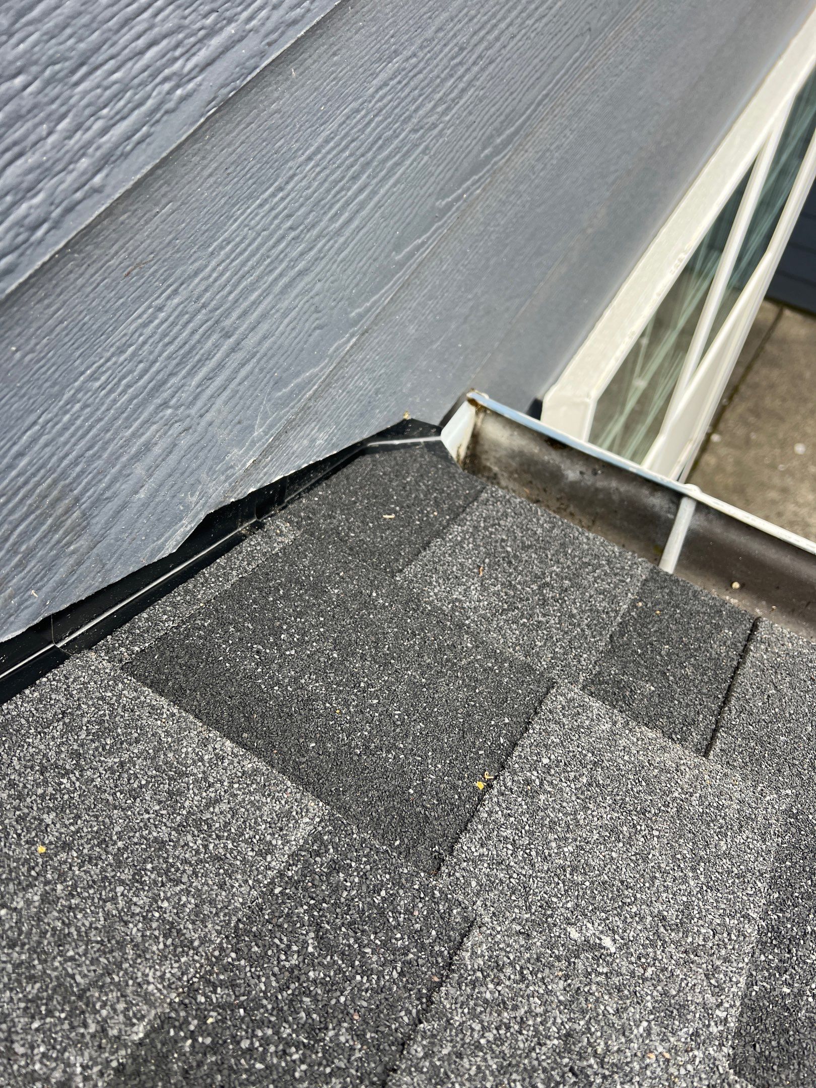 Residential Re-Roof in Albany Oregon by Orezona Building & Roofing Company, Inc.