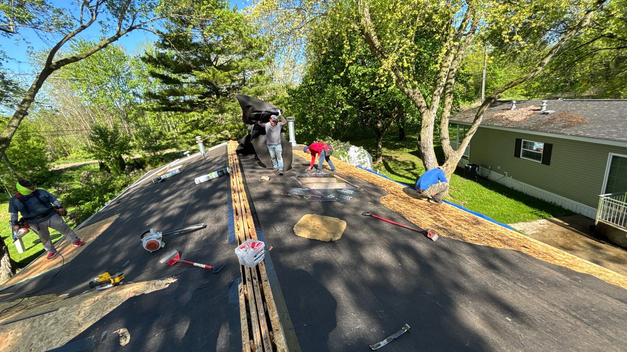 Roof Replacement using Owens Corning Brownwood by 180 Contractors