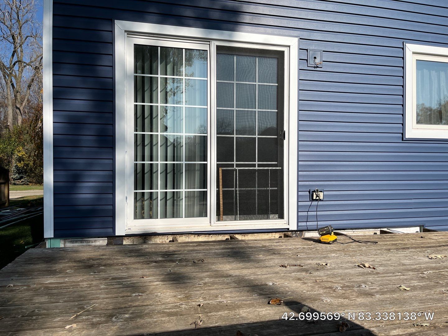 Siding Replacement using CertainTeed Restoration Classis D4 by 180 Contractors