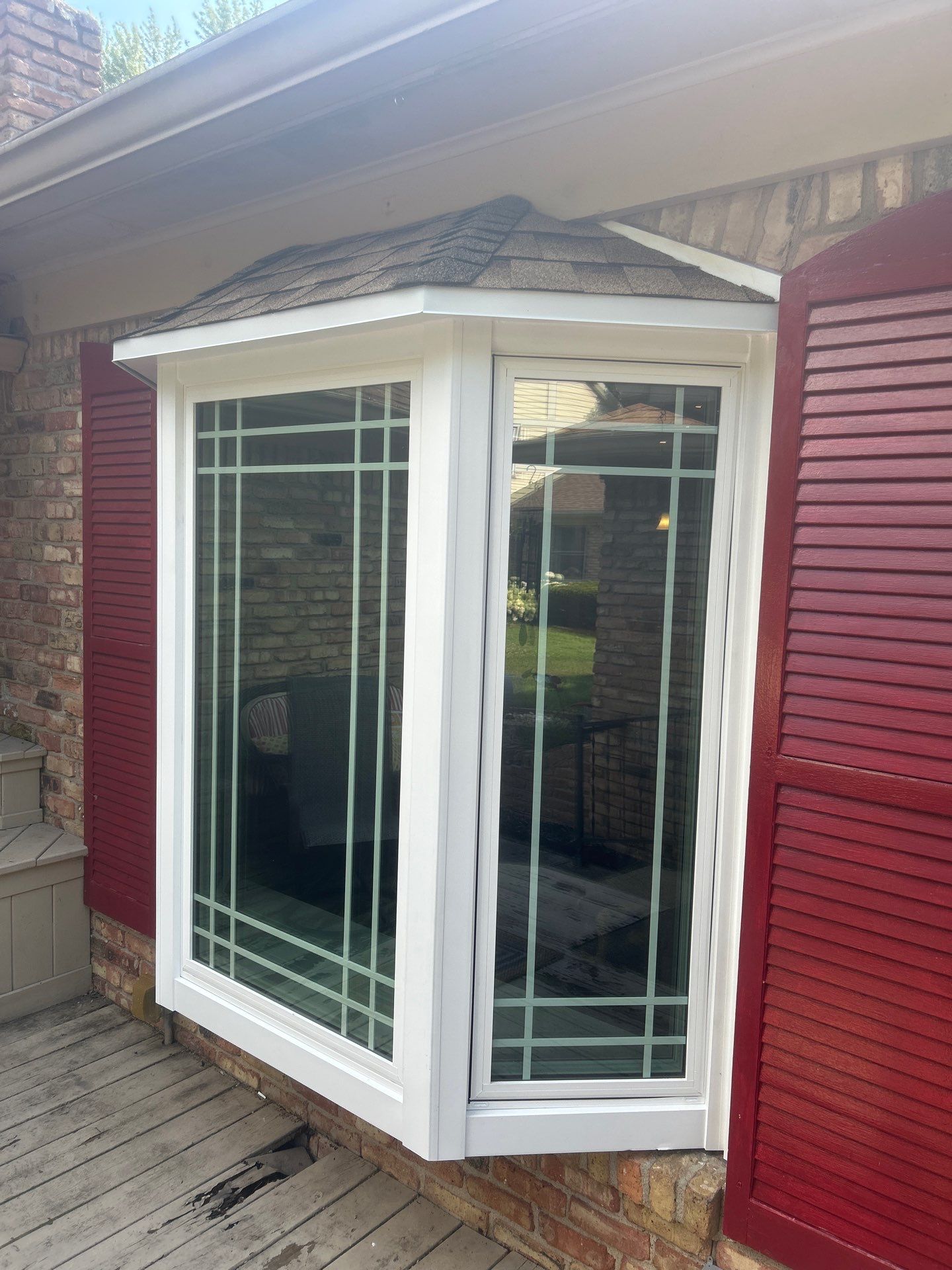 Bay Window Installation in Indianapolis by Merrifield Exteriors, LLC
