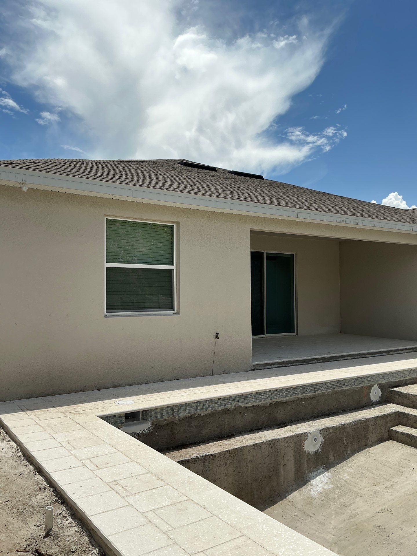 Seamless Gutters with Elegant Design in Lutz FL by Gutter Professors