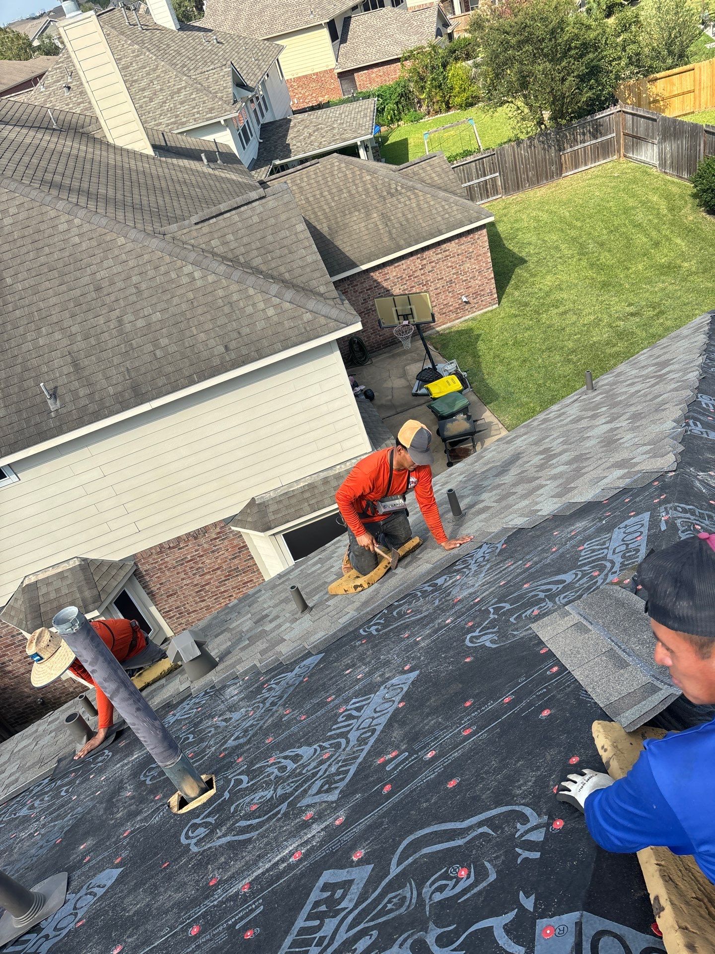 Residential Roofing Installation using Owen's Corning Duration (Lifetime) Shingles by Roof Repair Company
