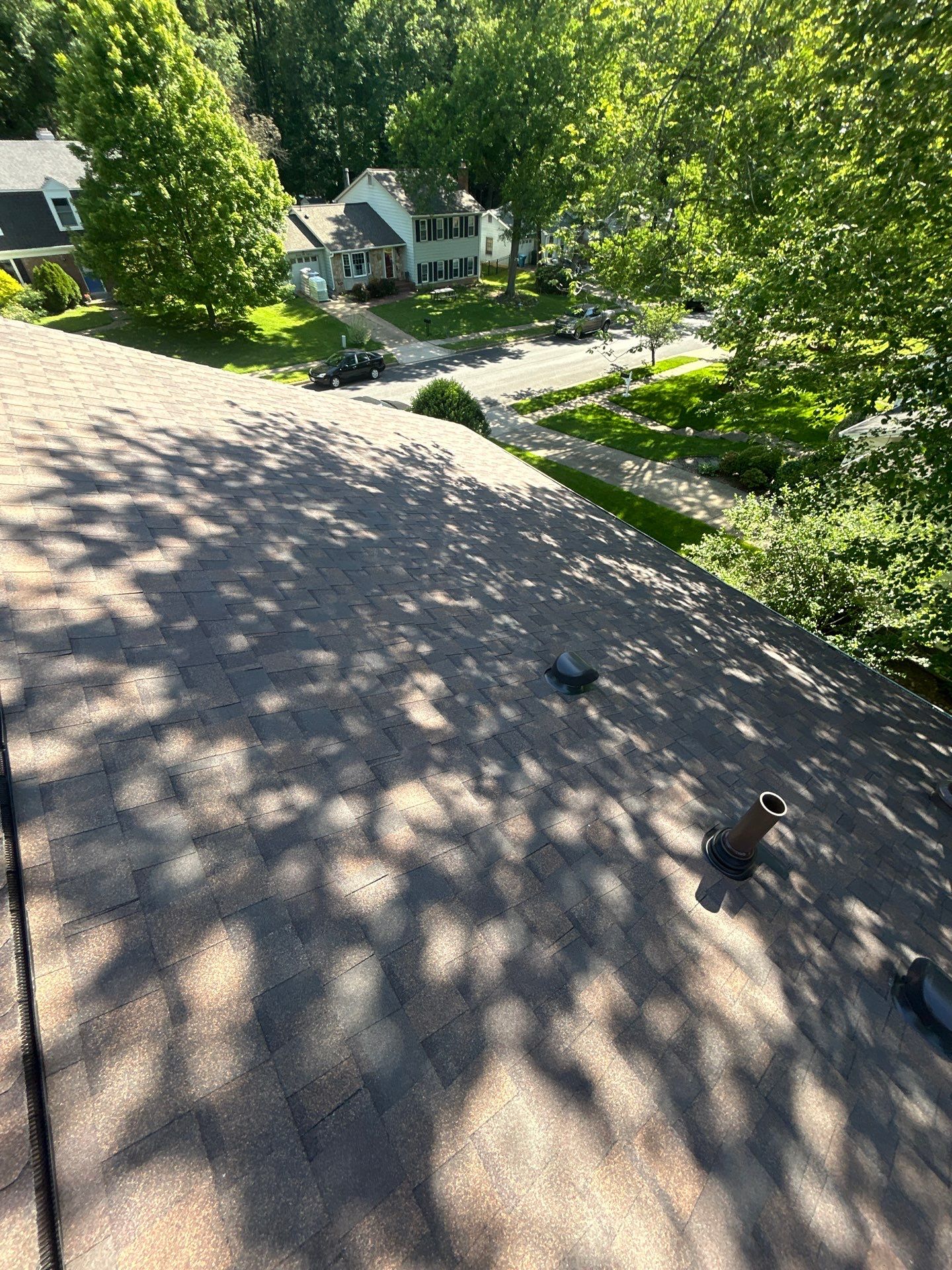 West Springfield: Residential Roof Replacement with CertainTeed Landmark in Heather Blend by RM Banning, Inc.