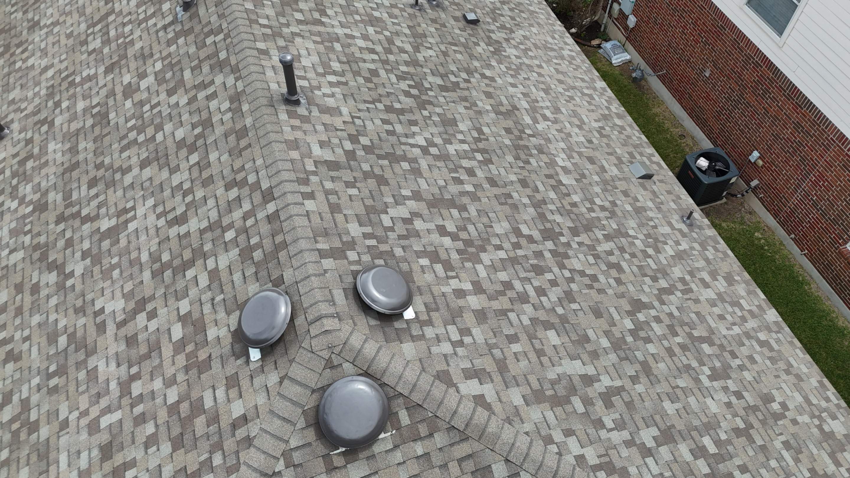 Driftwood - Owens Corning TruDefinition Duration by RoofsOnly.com