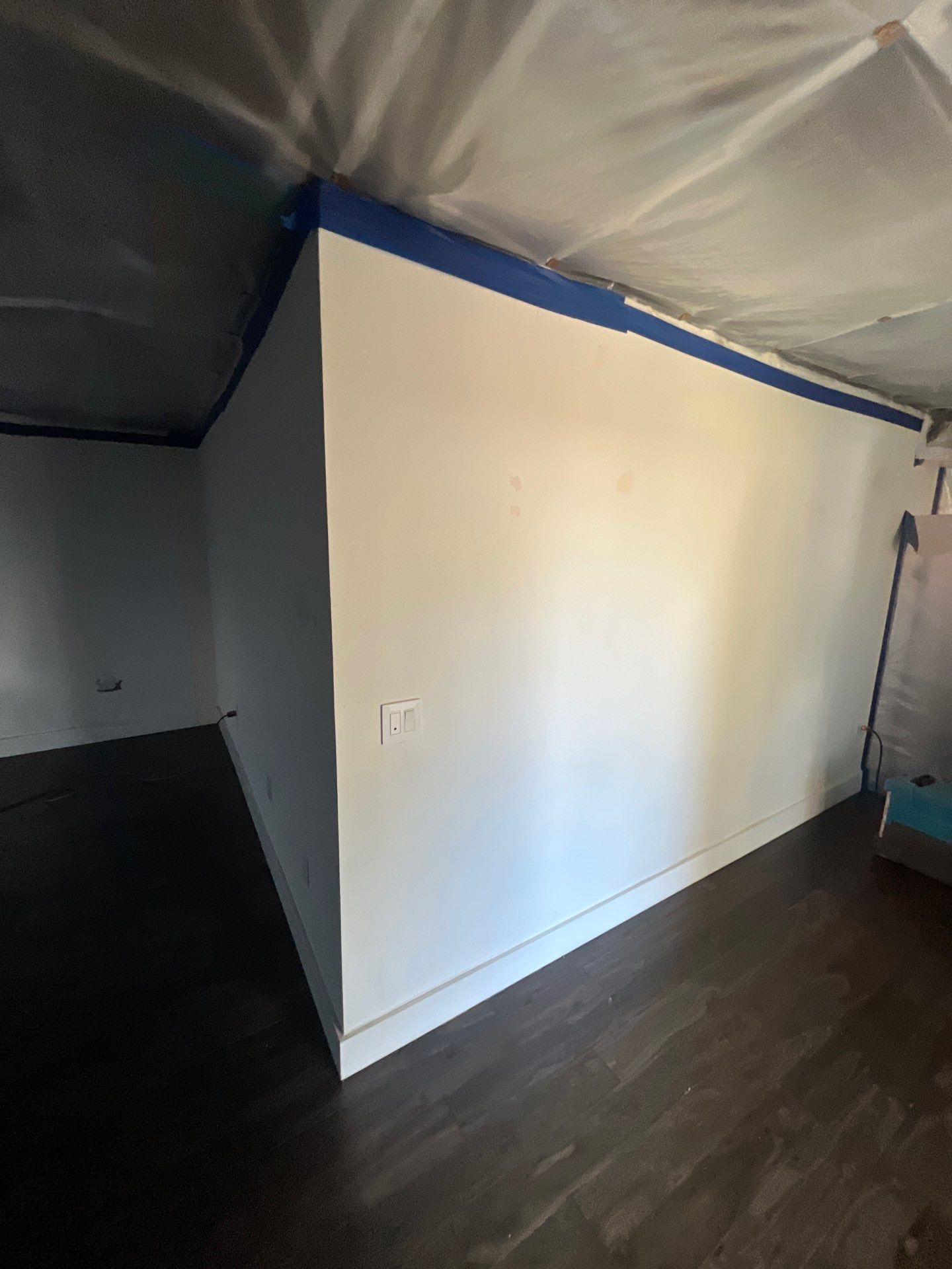 Windstorm Damage & Multi-Room Water Mitigation in St. Petersburg by Right On Time Restoration
