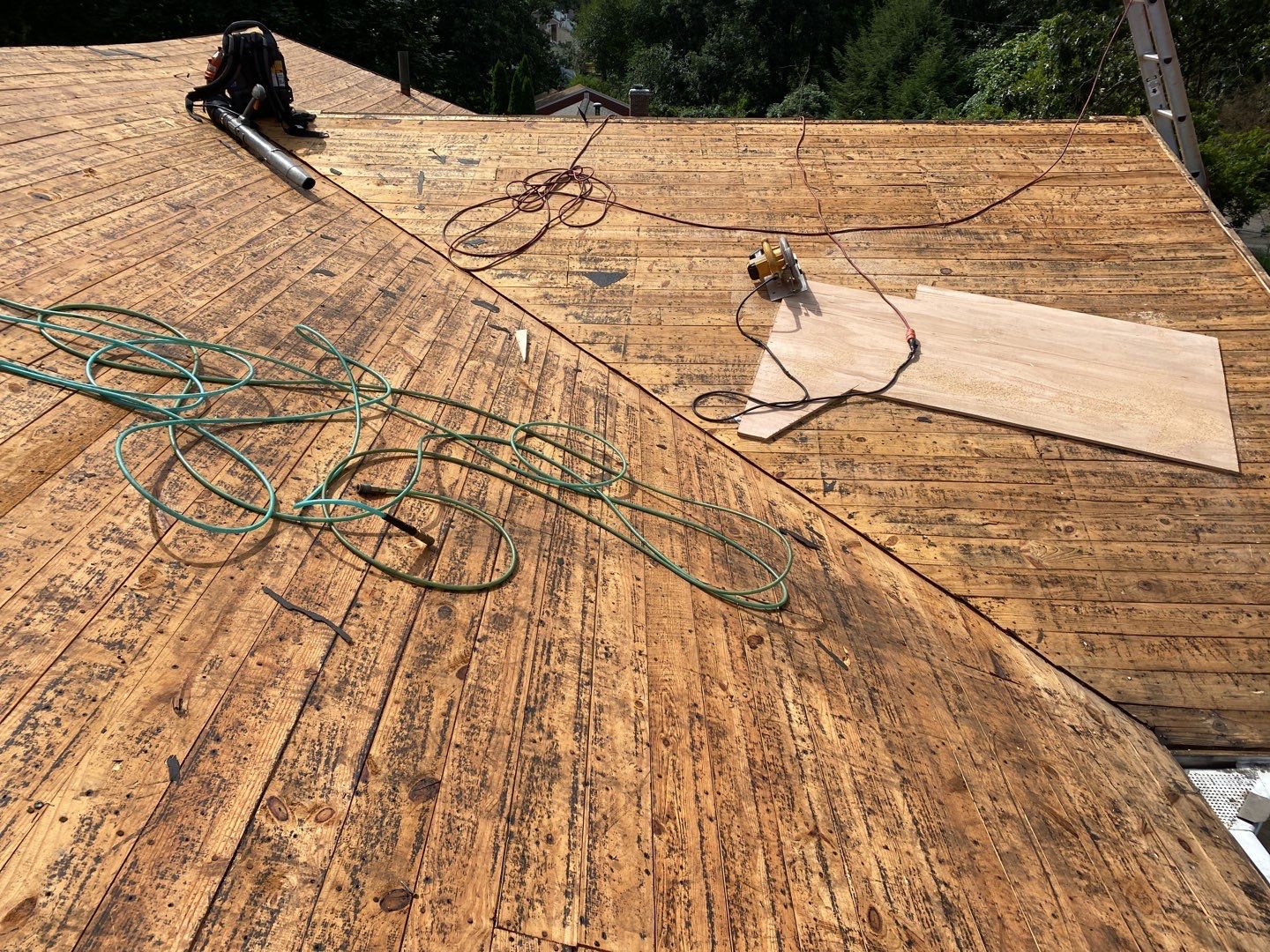 Siding Installation using Certainteed monogram charcoal gray Owens Corning Onyx Black by A Plus Exterior
