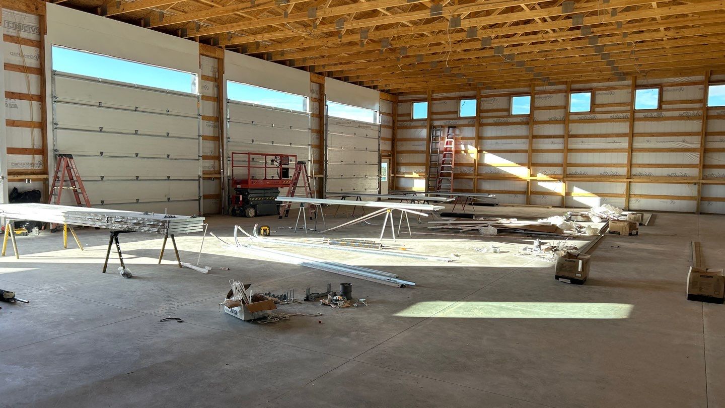 115'X50'X17' Shop  by Prism Builds