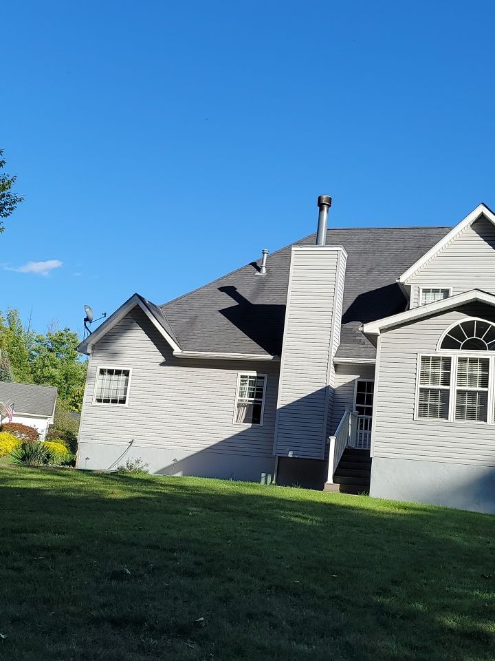 Brand: Atlas Pinnacle Color: Pristine Scotchgarde Black Drip: White by Eagle Eye Roofing