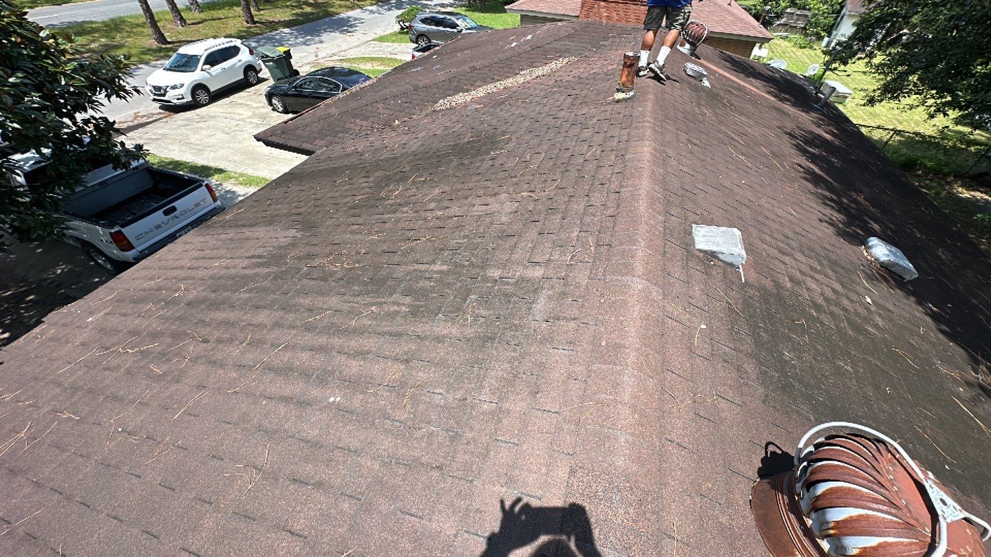 Residential Roofing Installation using Owens Corning Oakridge Estate Grey by Talya Roofing