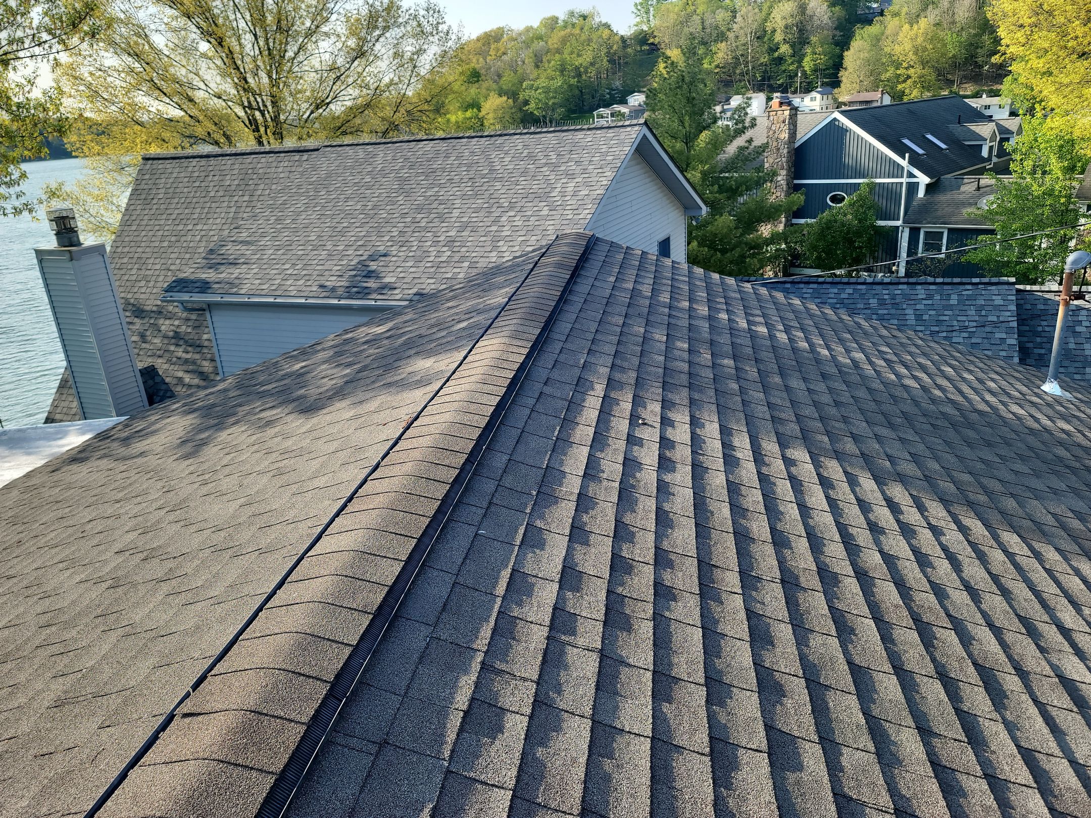 ATLAS PINNACLE HP W/SCOTCHGARD COLOR: WEATHERED WOOD by Eagle Eye Roofing